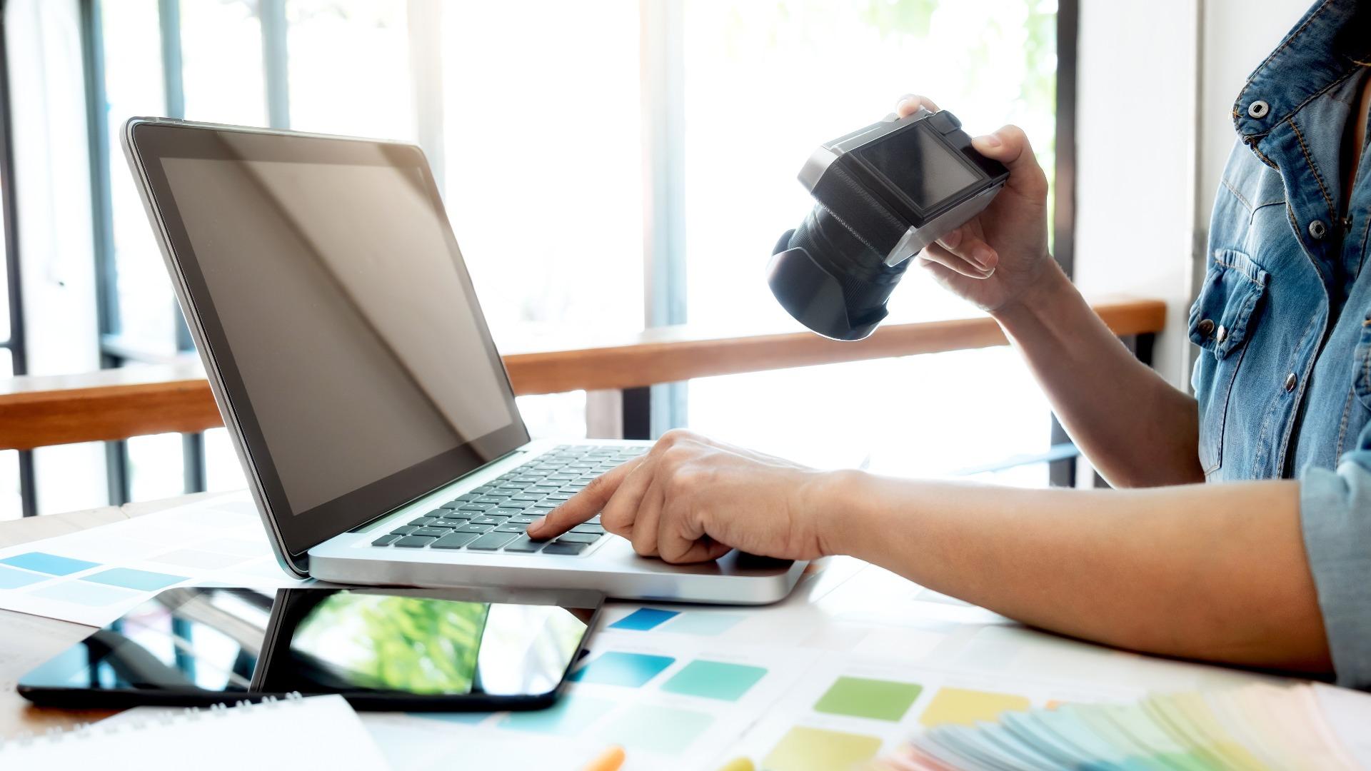 Bisnis online adalah