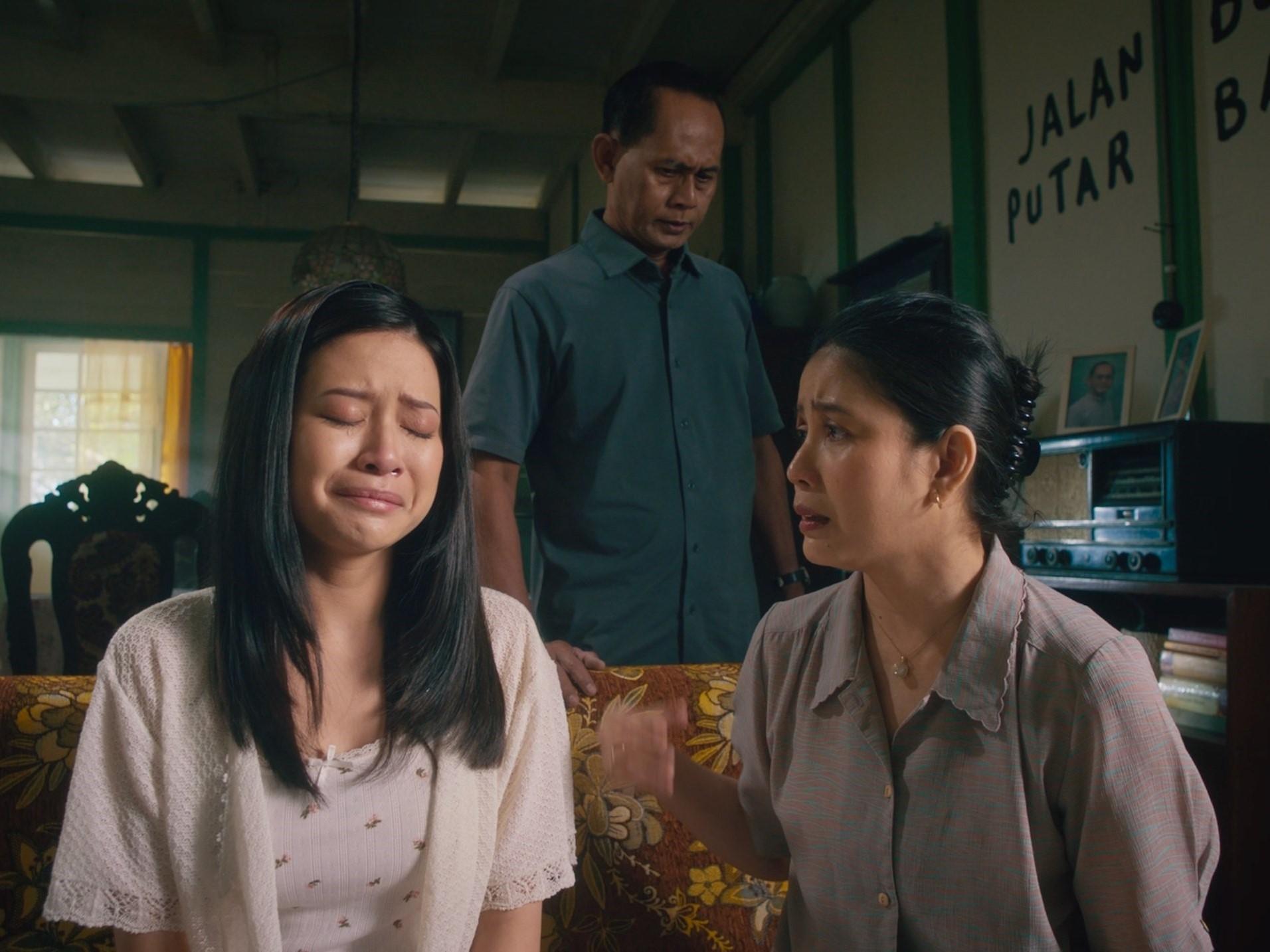 hidup ini terlalu banyak kamu