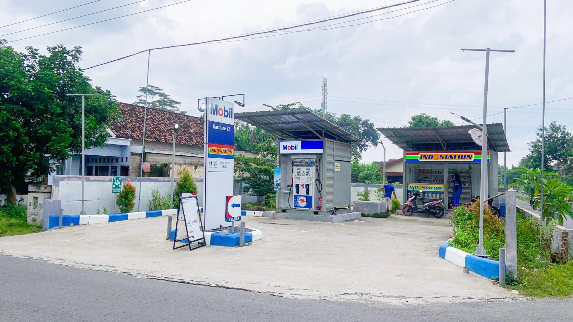 Mobil™ Gasoline 92