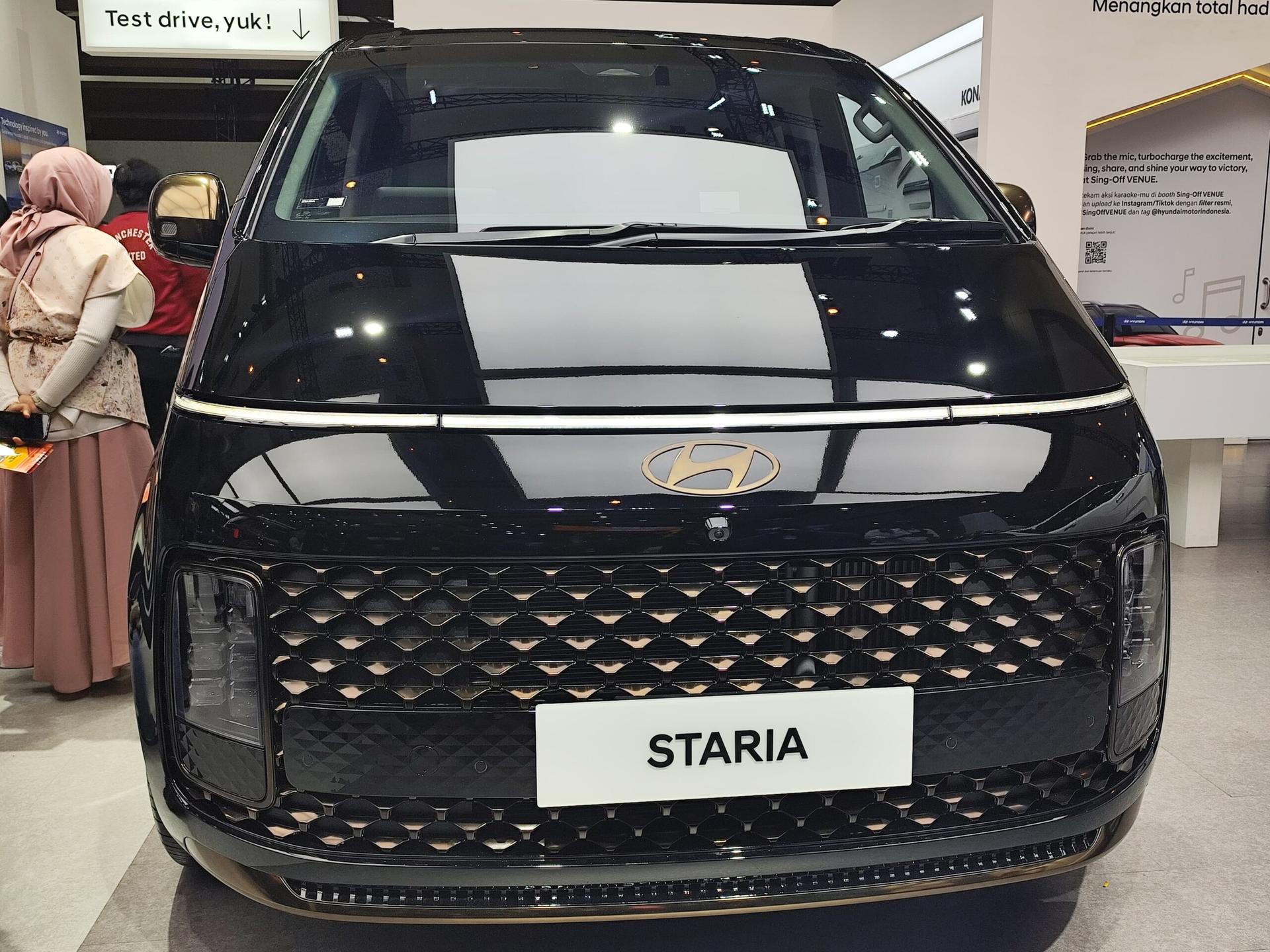 Hyundai STARIA