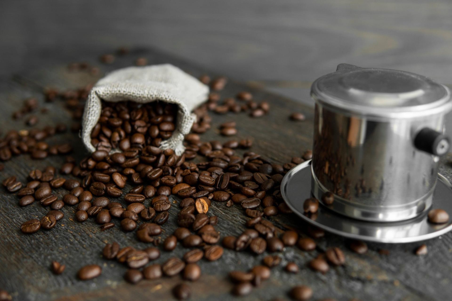 biji kopi espresso dan drip