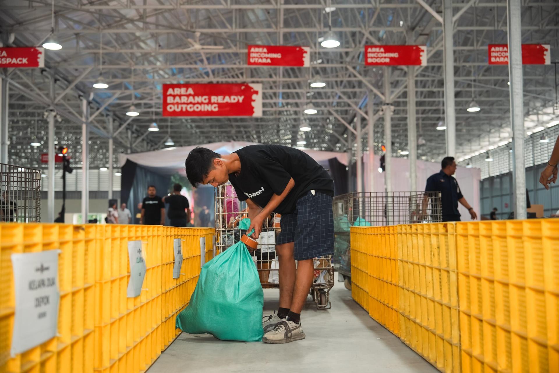 Lion Parcel clothing