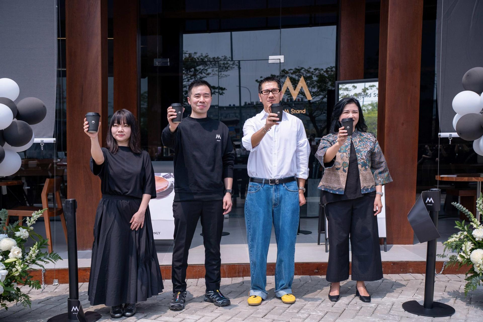 M Stand F&B ID