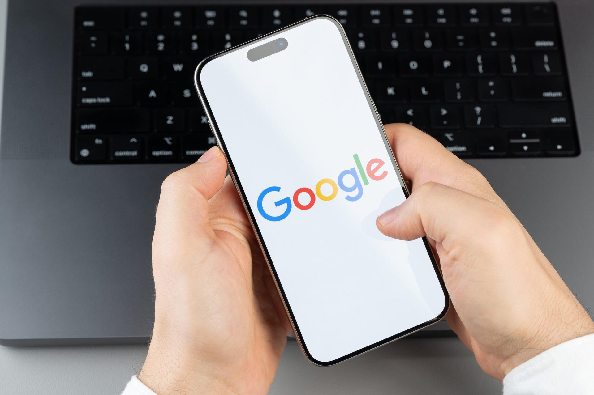 Google Gelontorkan Dana untuk Latih 40.000 Pekerja Manufaktur Kuasai AI