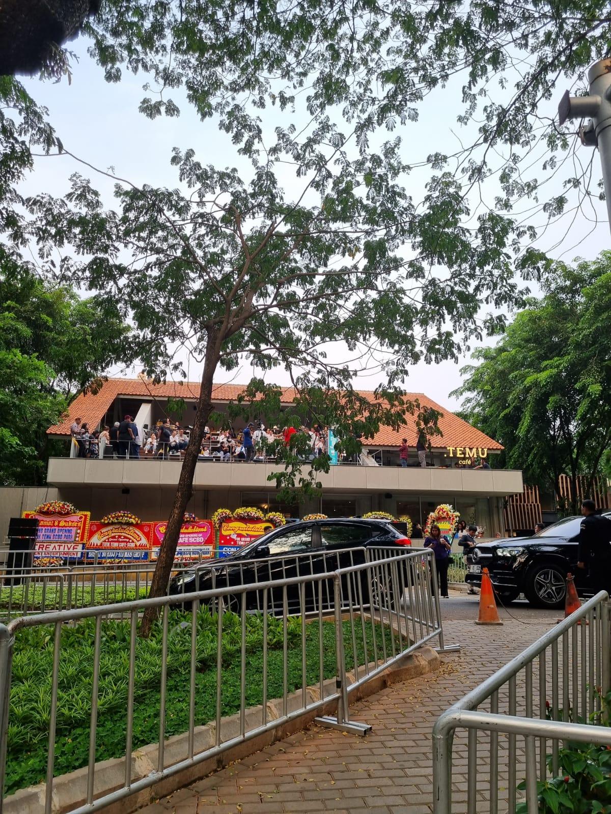 Titik Temu Cafe grand opening