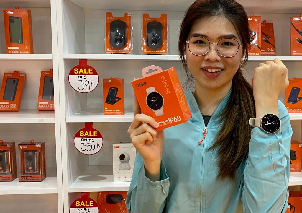 Interstellar Smartwatch FW1