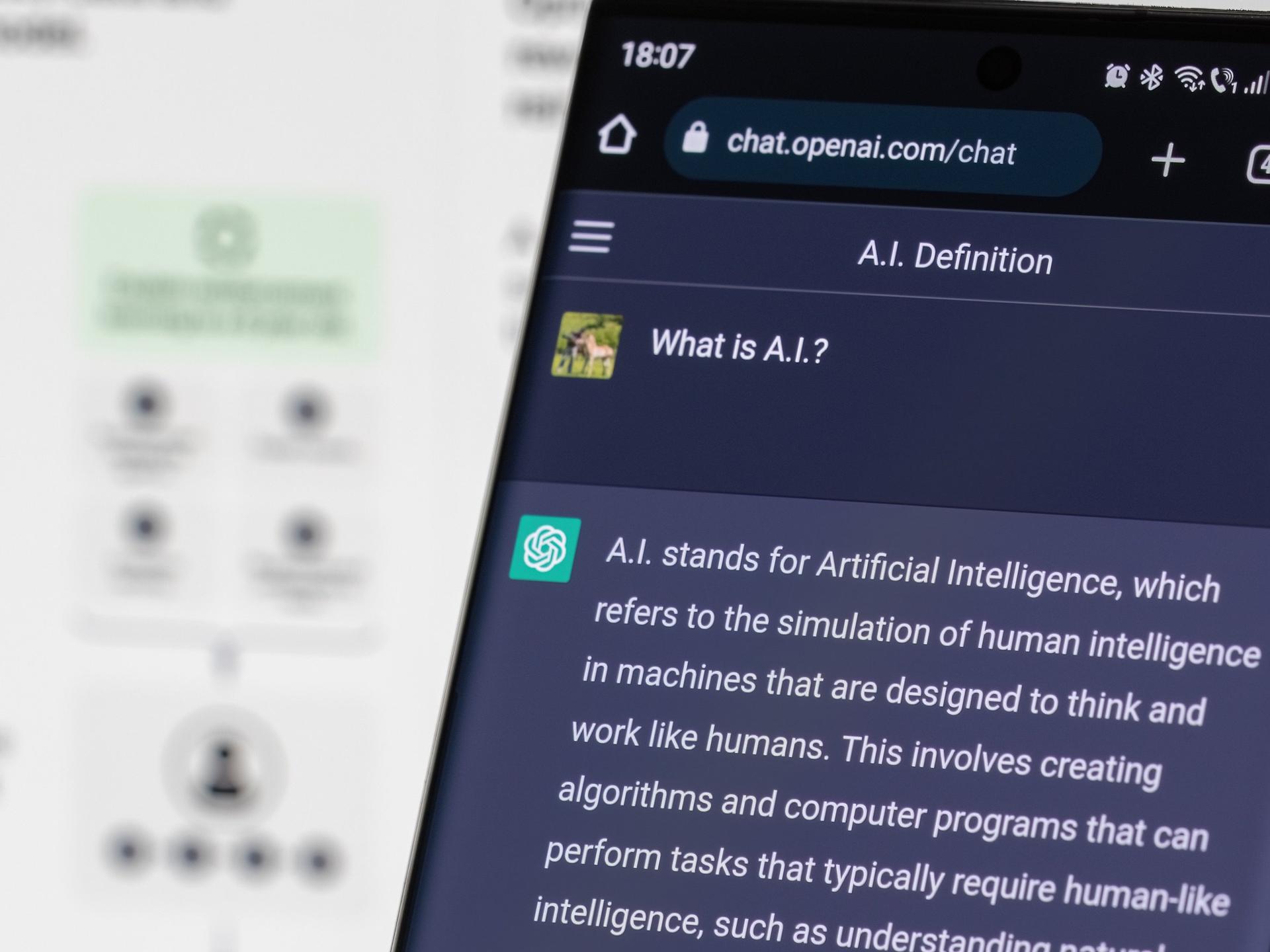 OpenAI dan Jony Ive Kembangkan Perangkat AI Baru, Targetkan 100 Juta Unit