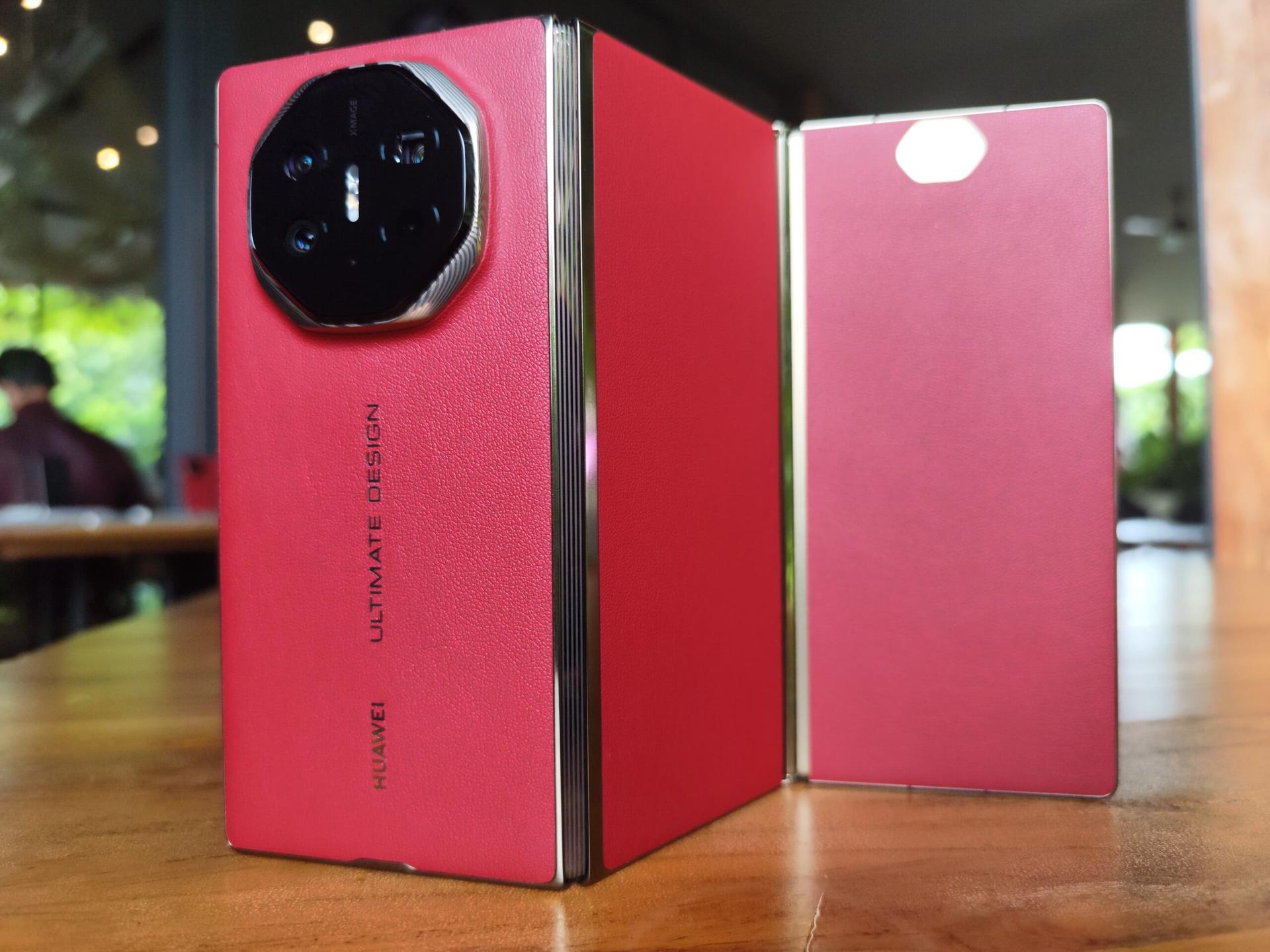 Huawei Mate XT Ultimate Design Siap Meluncur, HP Lipat Tiga Termahal Huawei