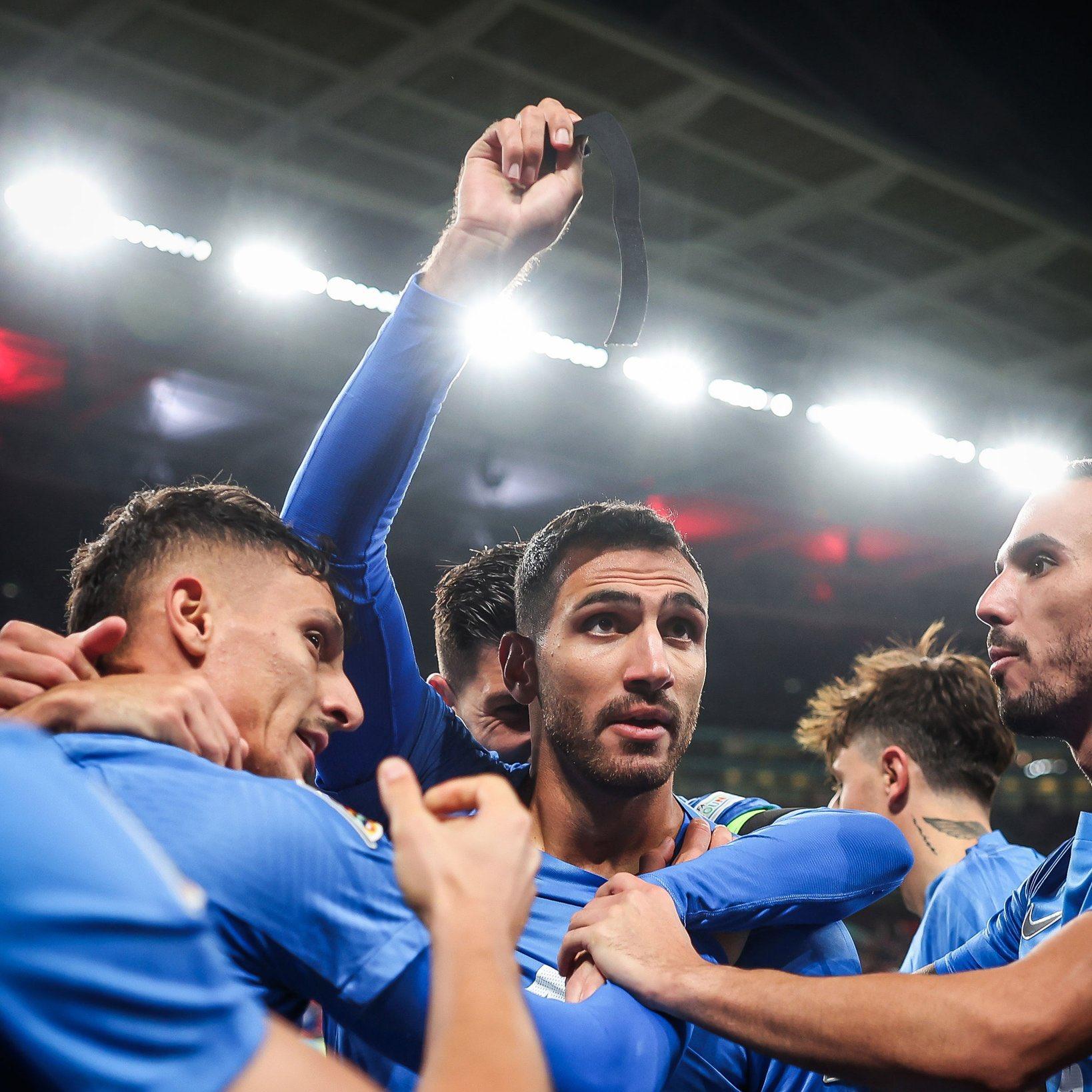 Inggris vs Yunani: Three Lions Tumbang di Kandang