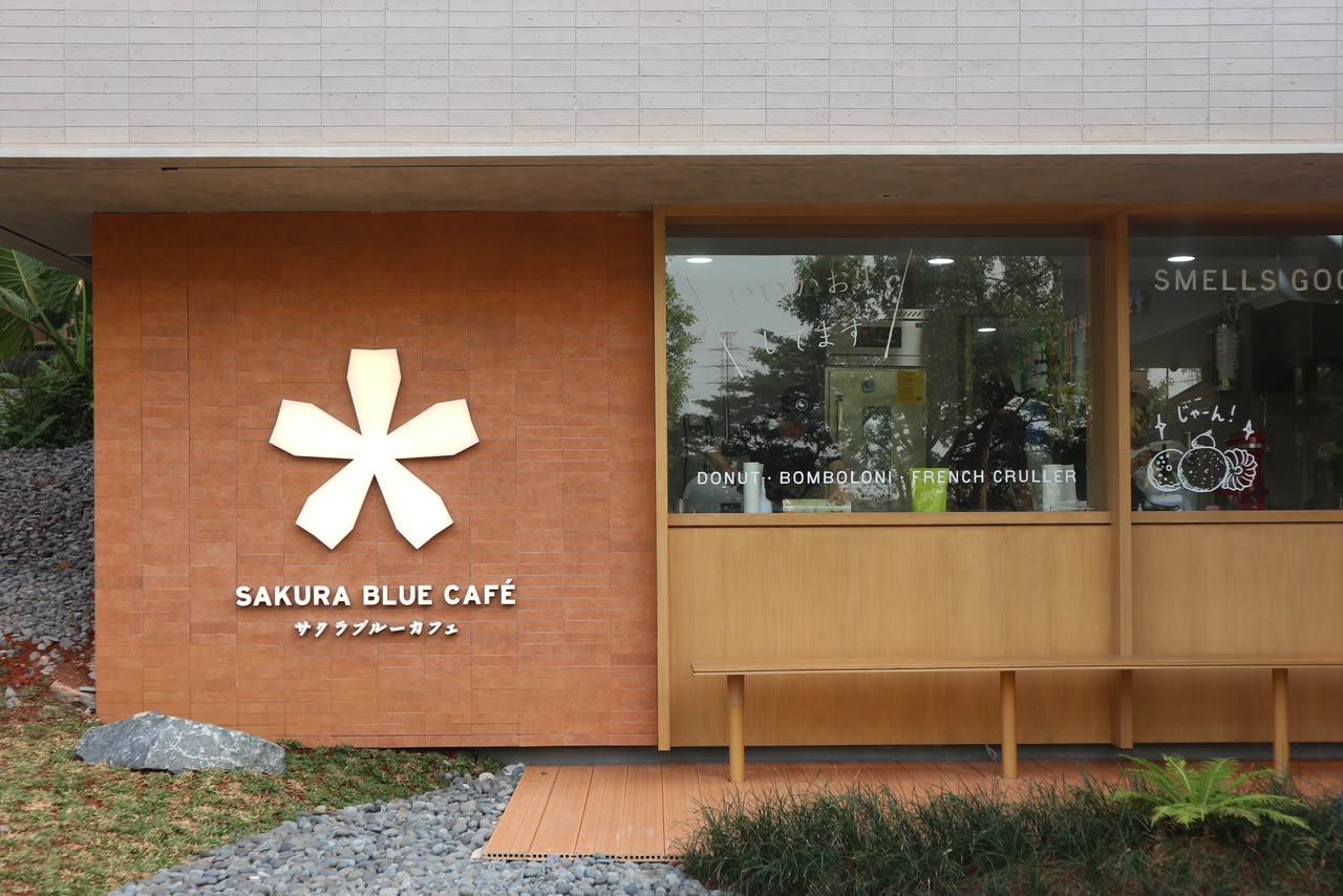 Sakura Blue Café