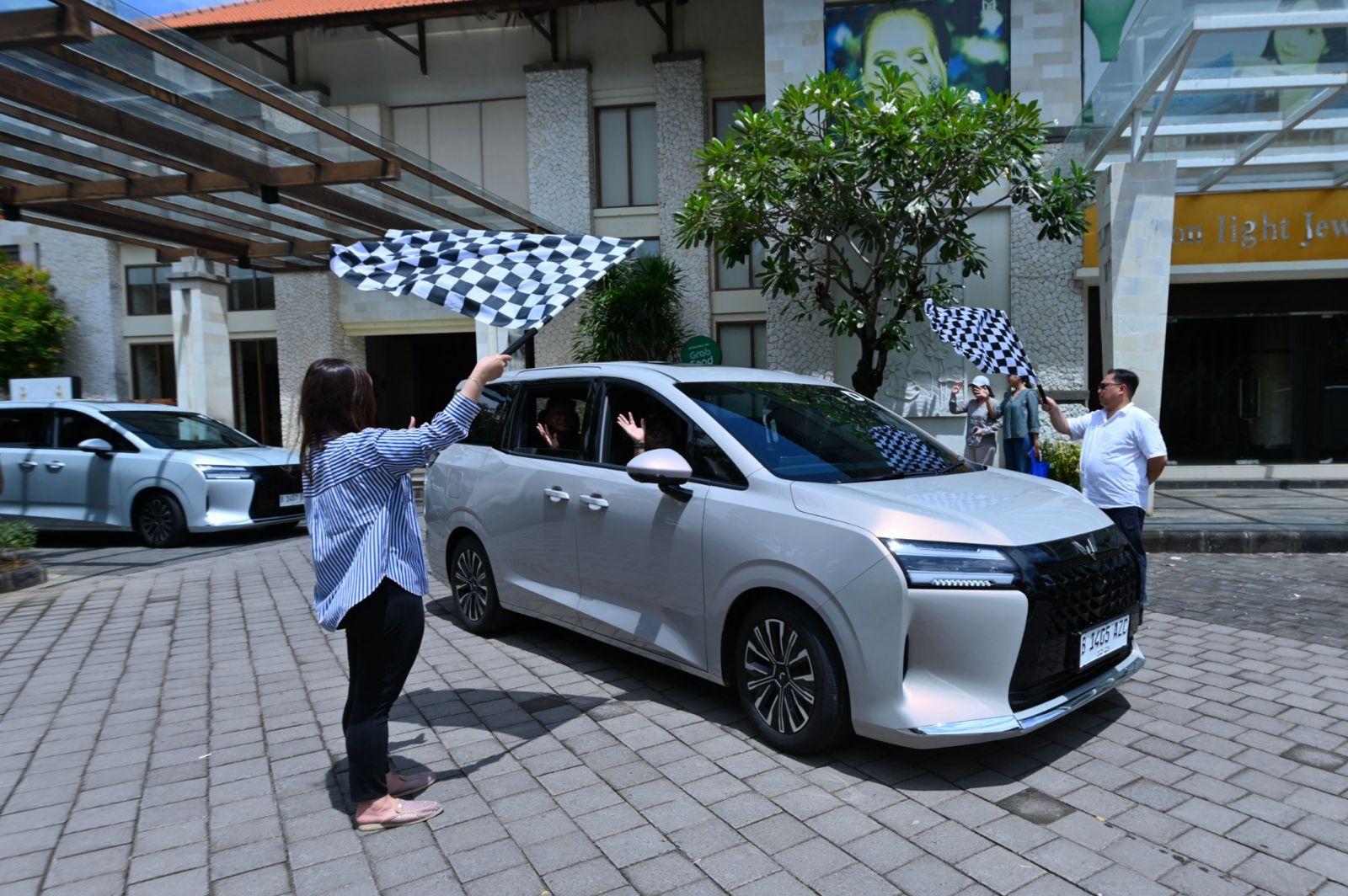 Stunt Marketing Wuling Uji Efisiensi Darion PHEV Lewat Perjalanan Bali ke Jakarta