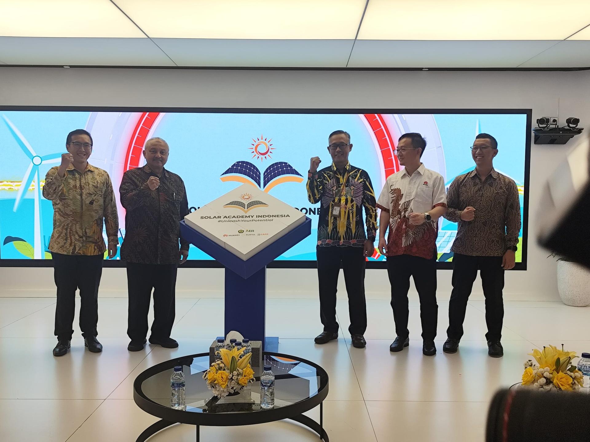 Misi Solar Academy 2025 Dorong Kompetensi SDM di bidang PLTS