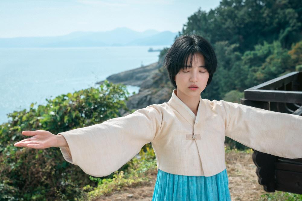 Jeongnyeon: The Star Is Born