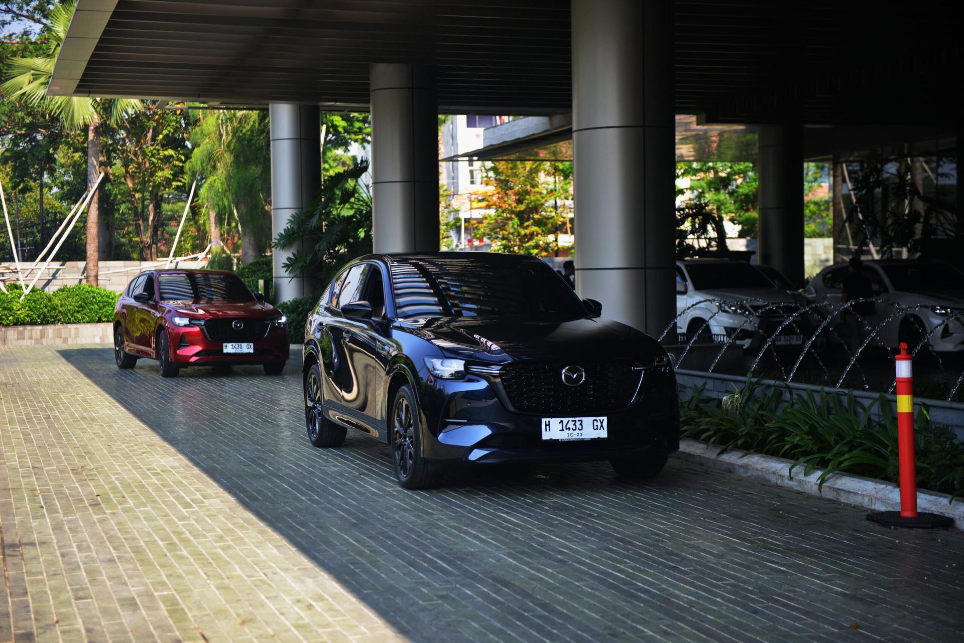 Deep Crystal Blue Mica Mazda