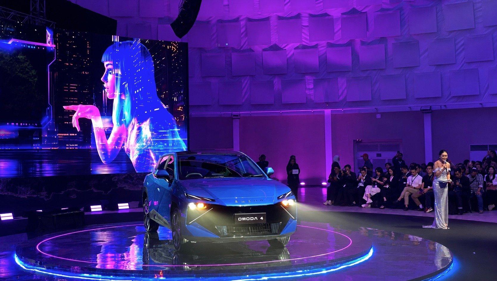 OMODA O4