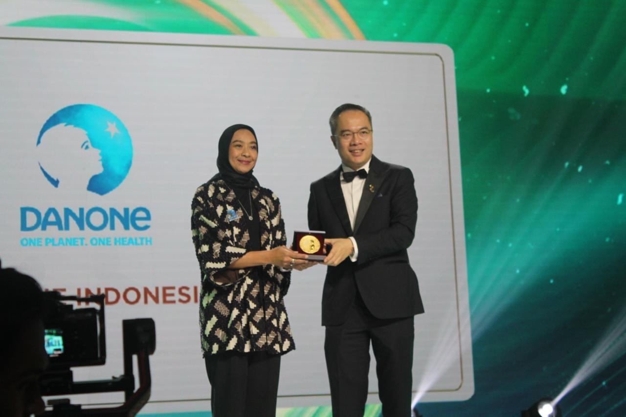 pegawai danone