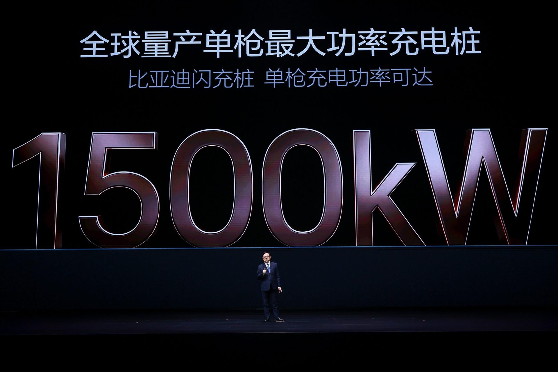 BYD Perkenalkan Blade Battery Generasi Kedua dan Teknologi FLASH Charging