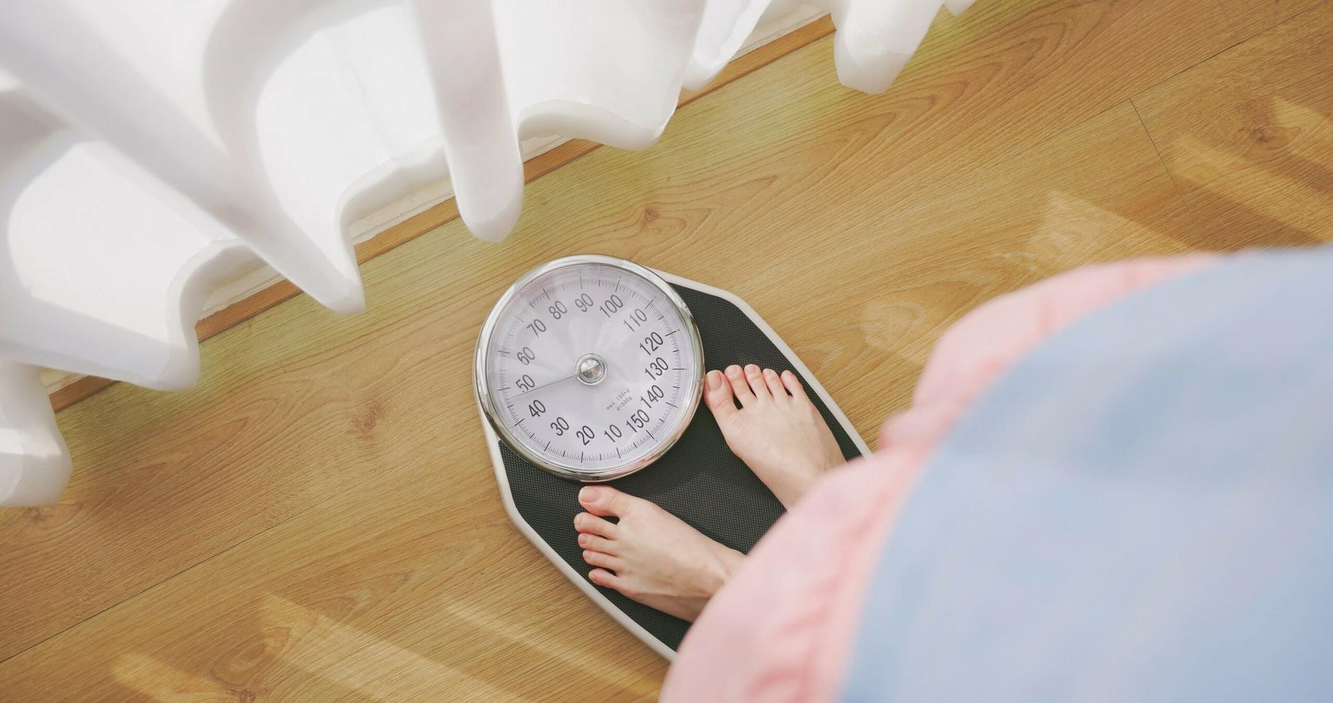 menimbang berat badan