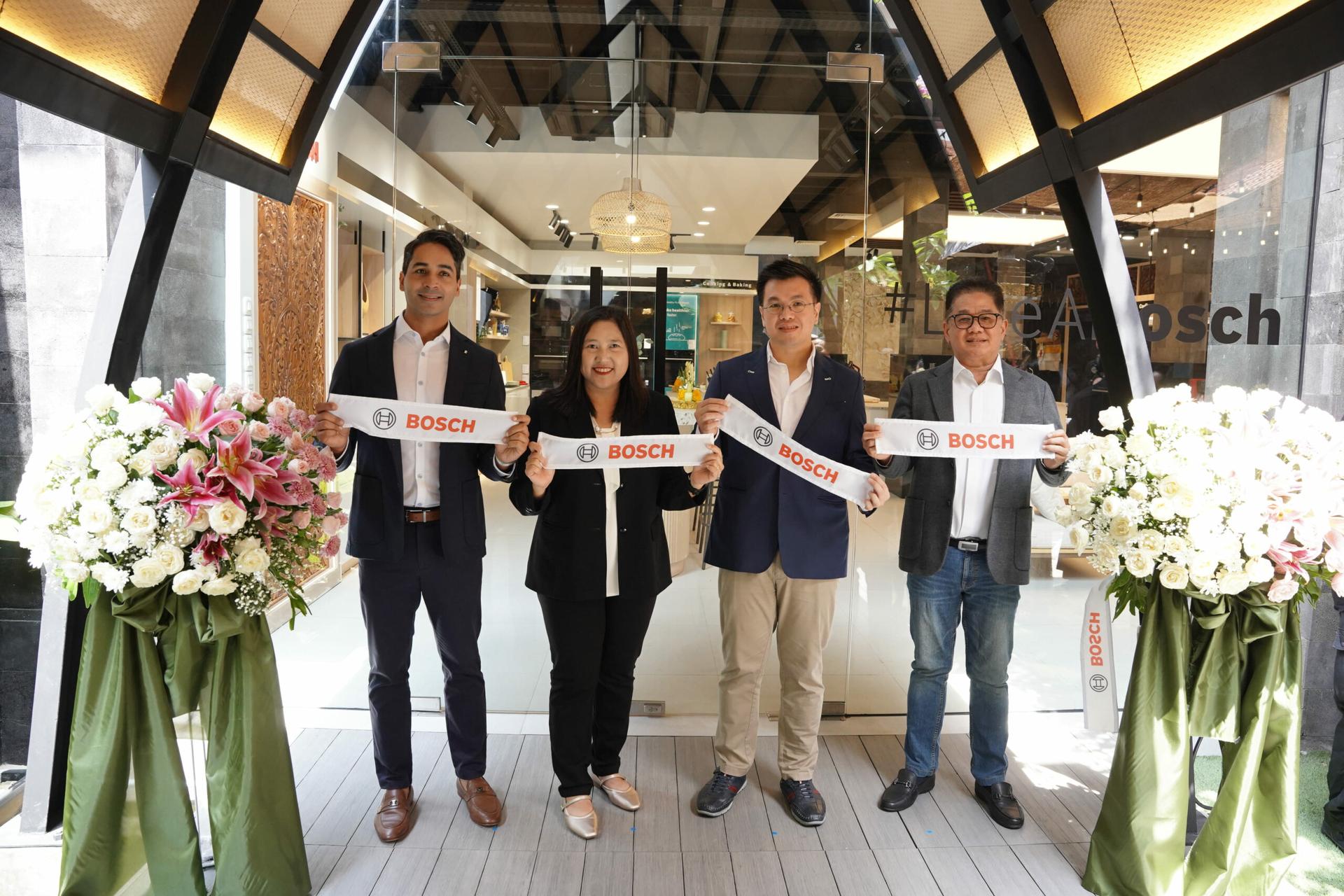 Perluas Pasar Ke Bali, Bosch Buka Experience Center di Denpasar