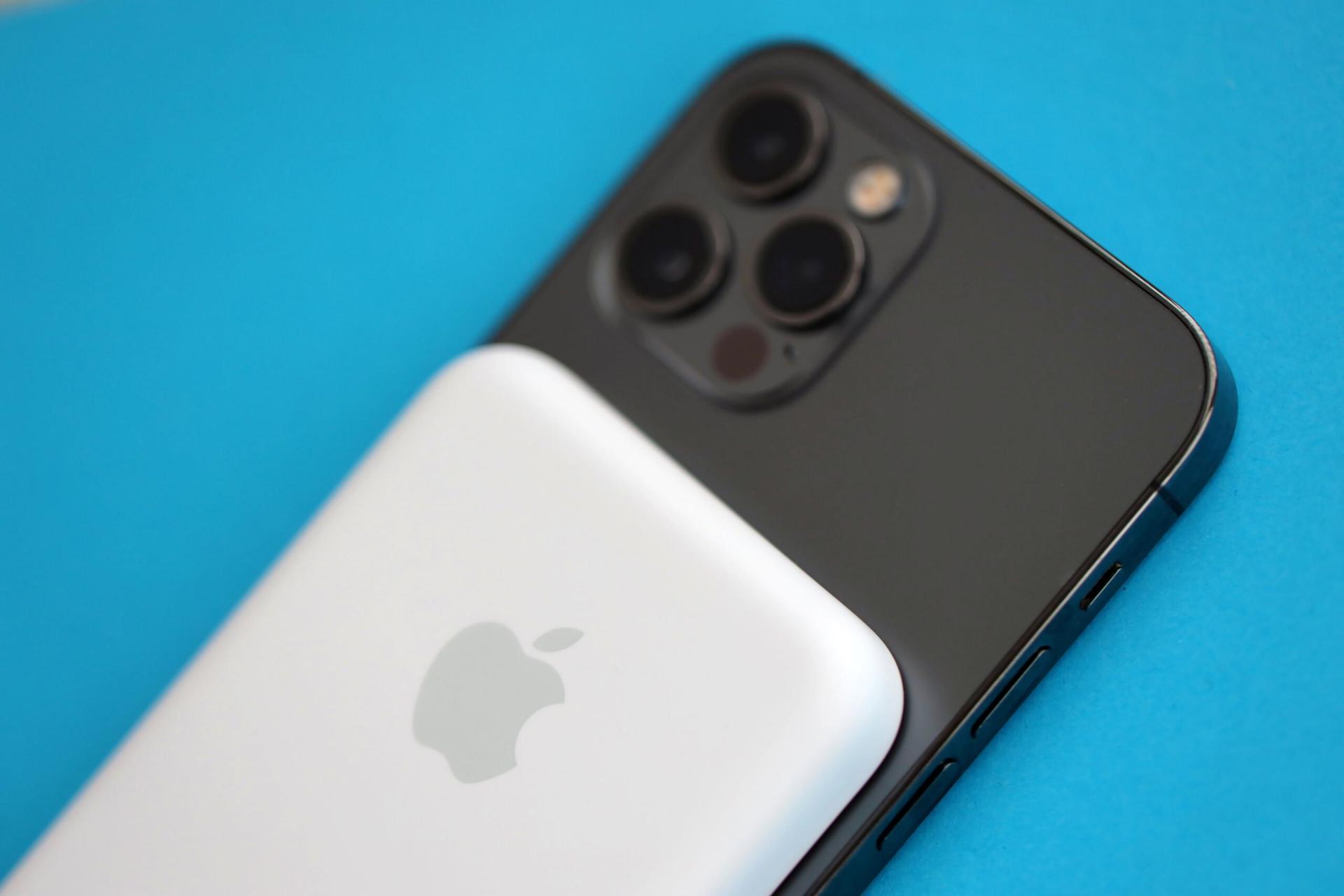 Apple Siap Buka Dompet Lebar Demi Kejar Ketertinggalan di AI