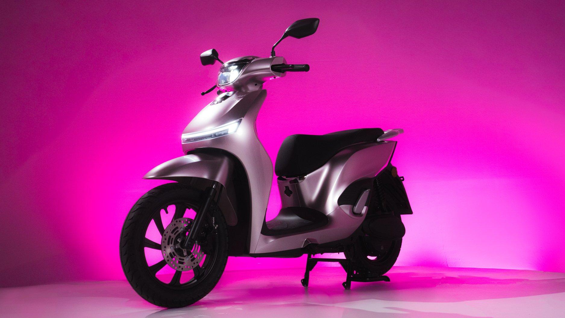 Indomobil Emotor Adora