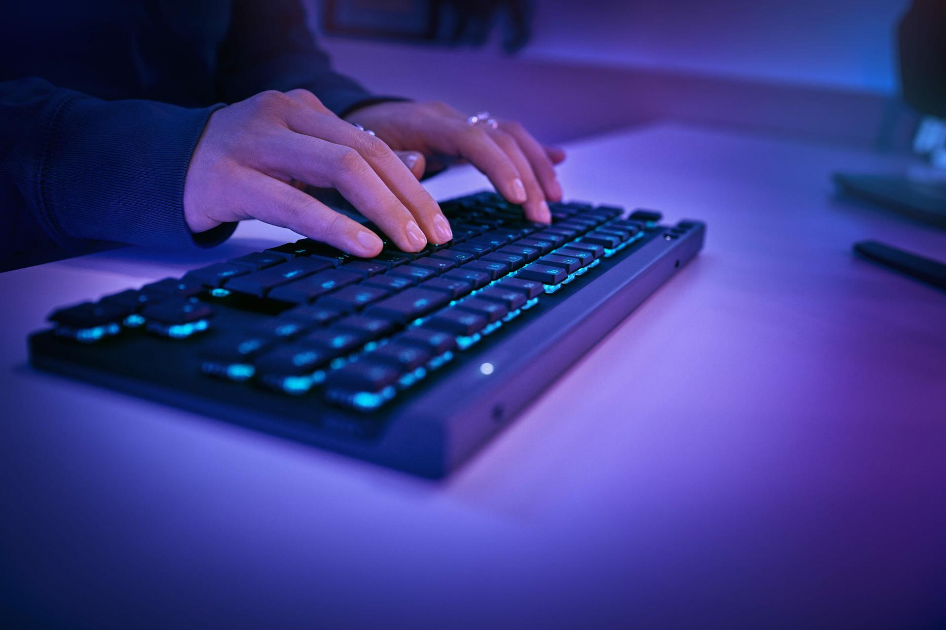 logitech keyboard gaming