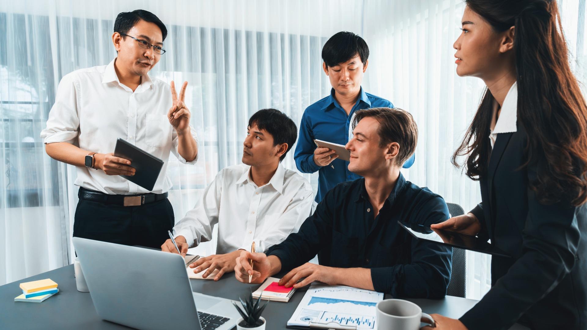 Mengapa Upskilling dan Reskilling Semakin Perlu di Era Kini?