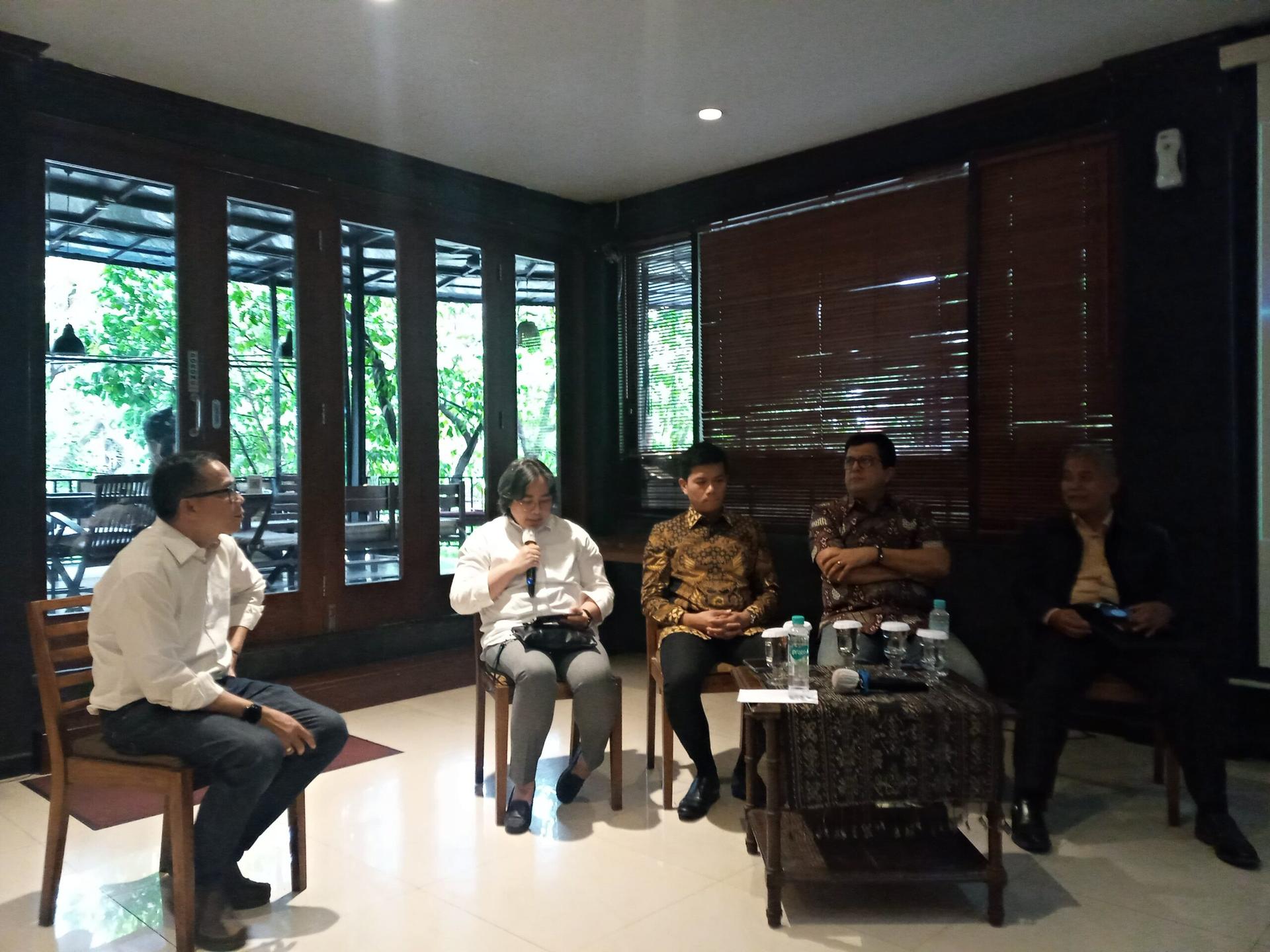 Pro dan Kontra Bila Starlink Masuk Sektor Ritel Indonesia