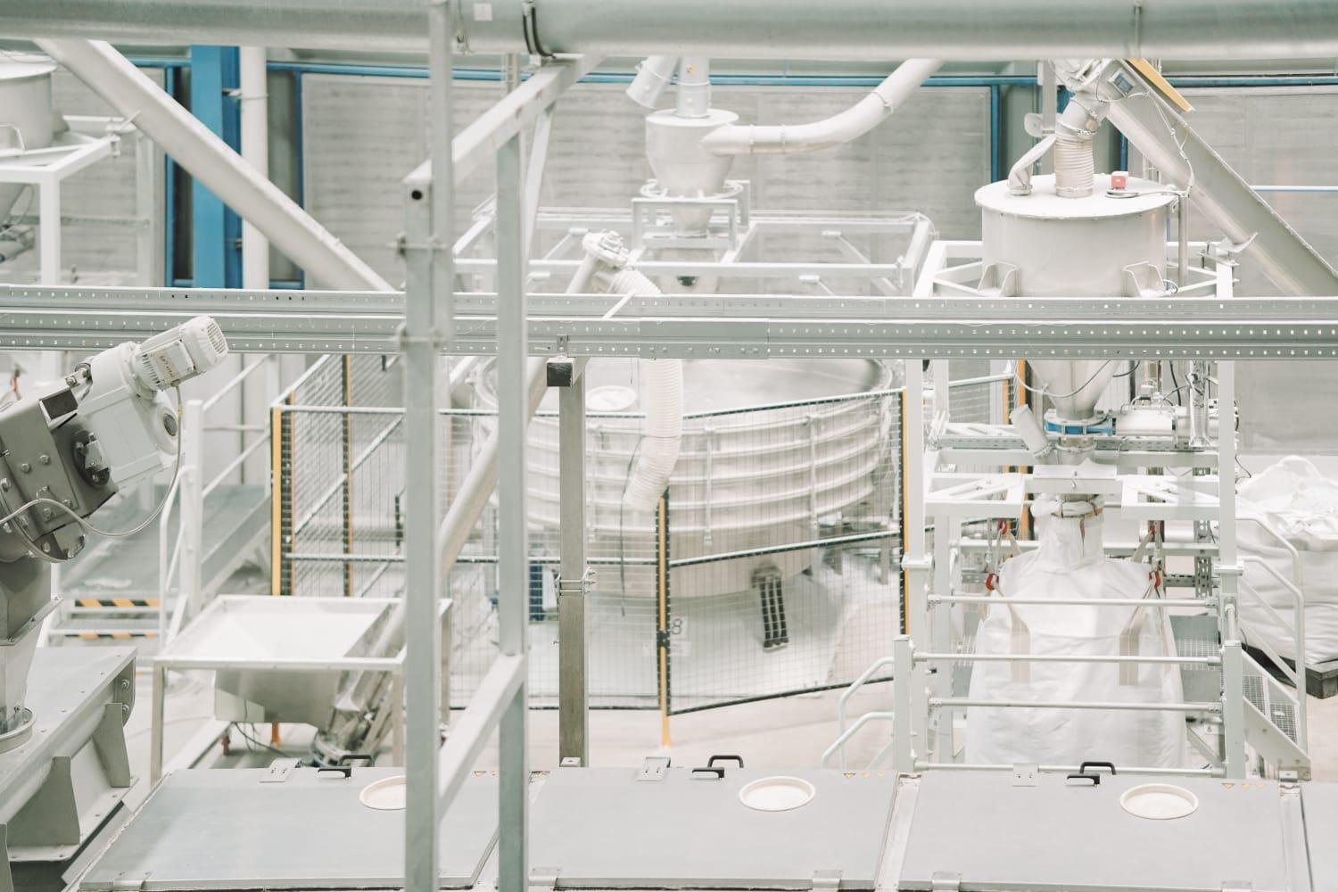 PT Amandina Bumi Nusantara