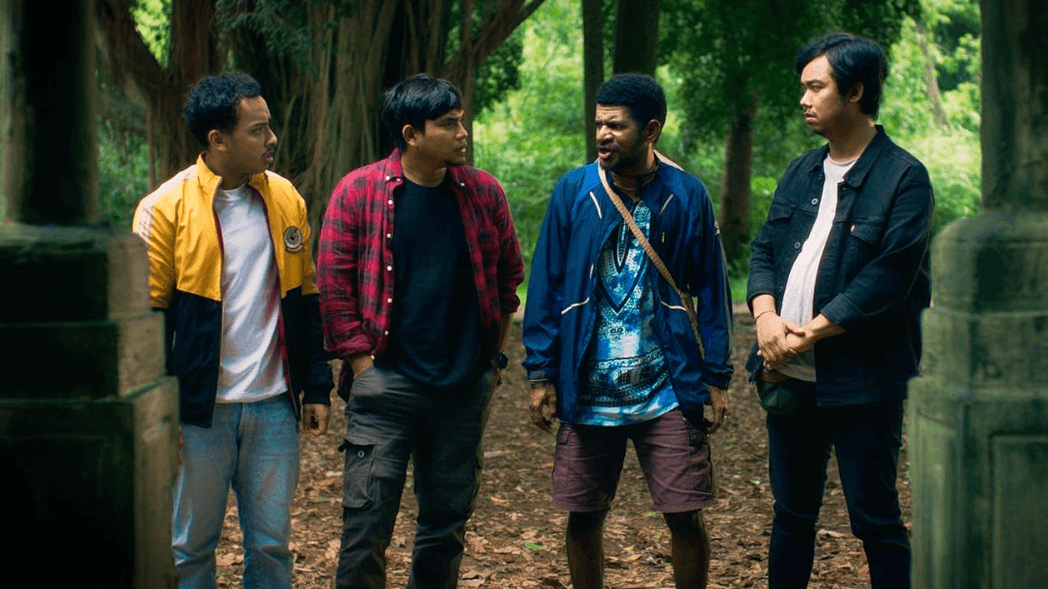 Maju Serem Mundur Horor