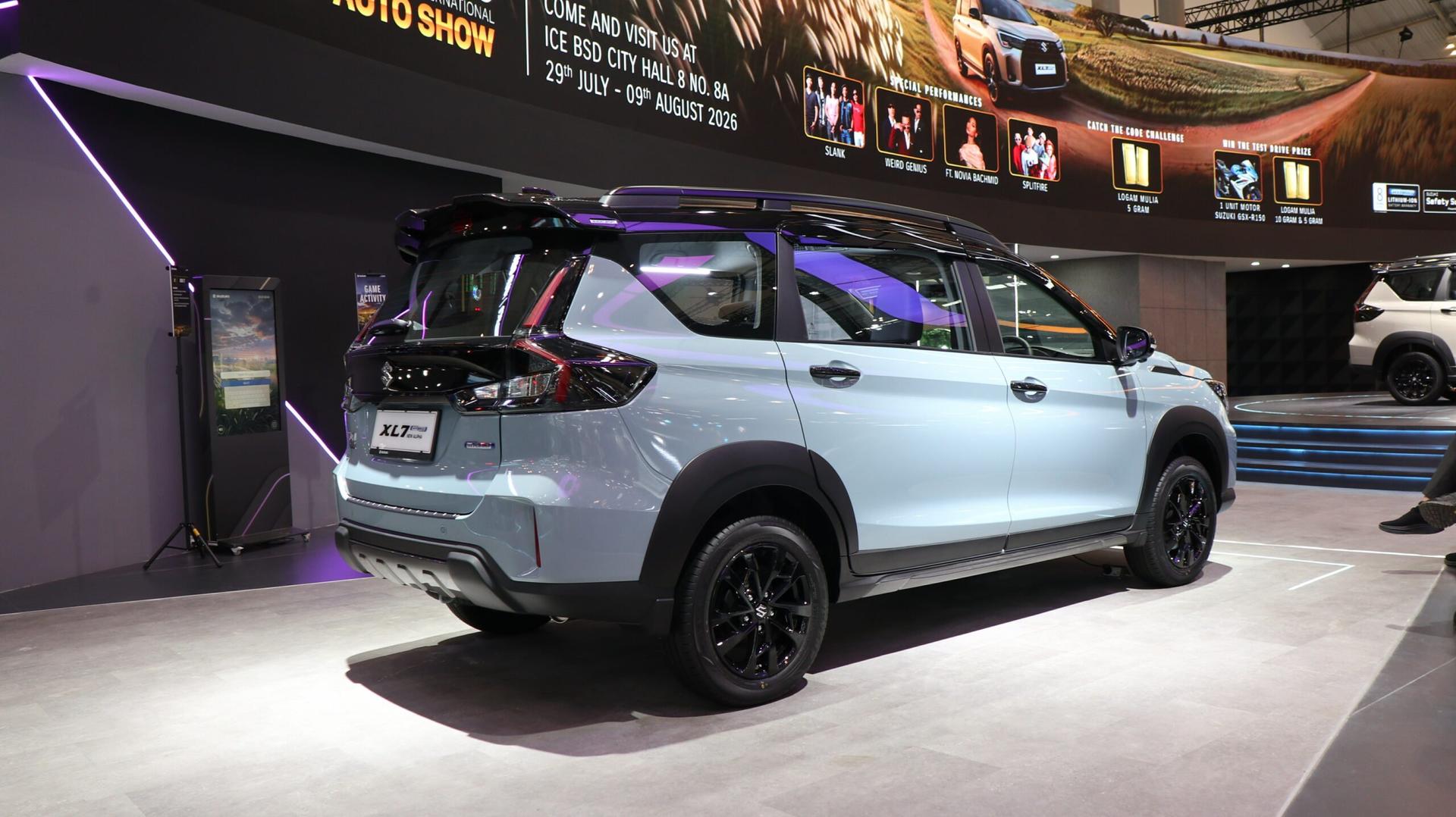 Suzuki XL7 New Alpha Hybrid Ice Grayish Blue