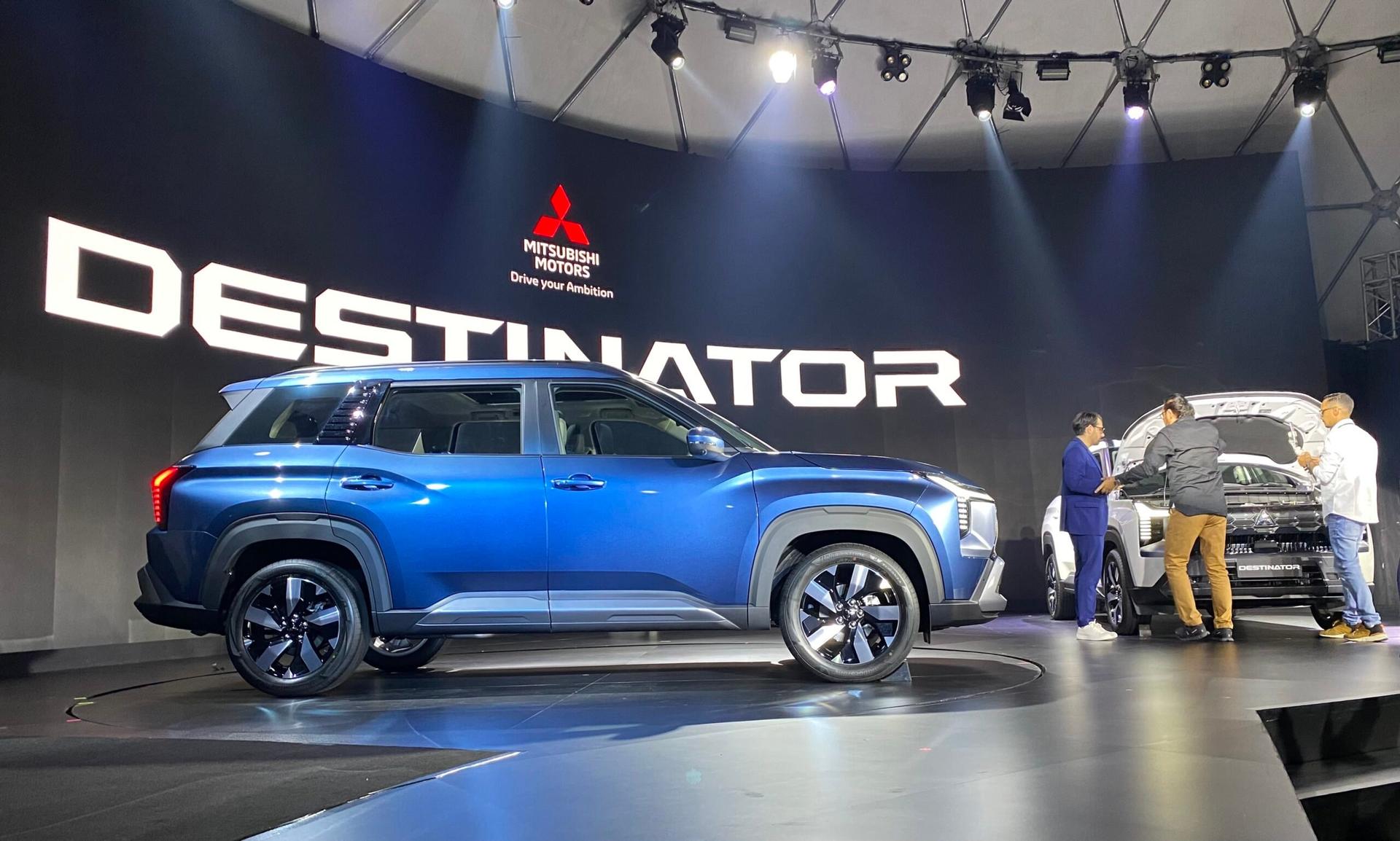 Mitsubishi Destinator