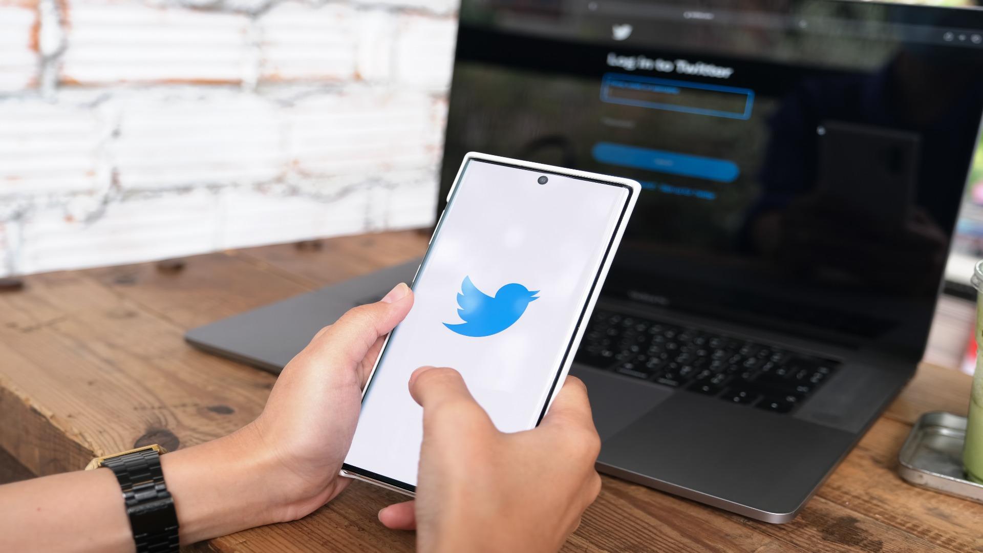 TweetDeck Resmi Dijadikan Layanan Berbayar oleh Twitter