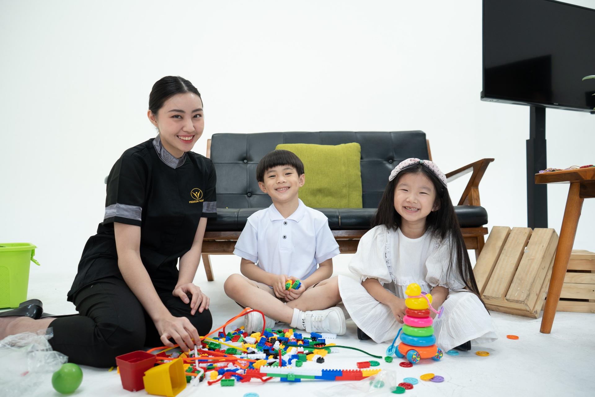 Pengasuh anak premium