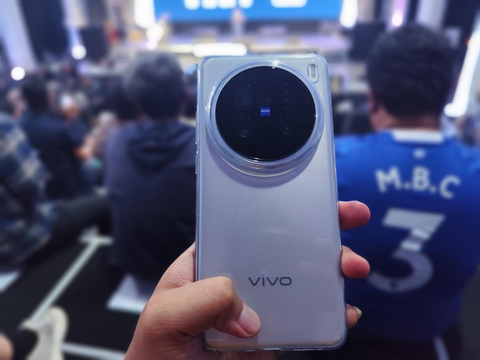 Strategi vivo Satukan Generasi Lewat Strategi Pemasaran dan Inovasi Teknologi 