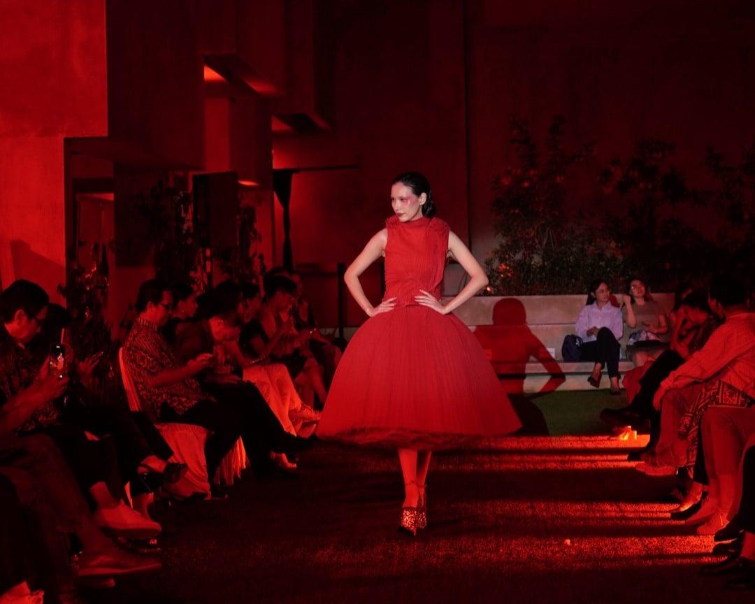 lakon the tailor made 01