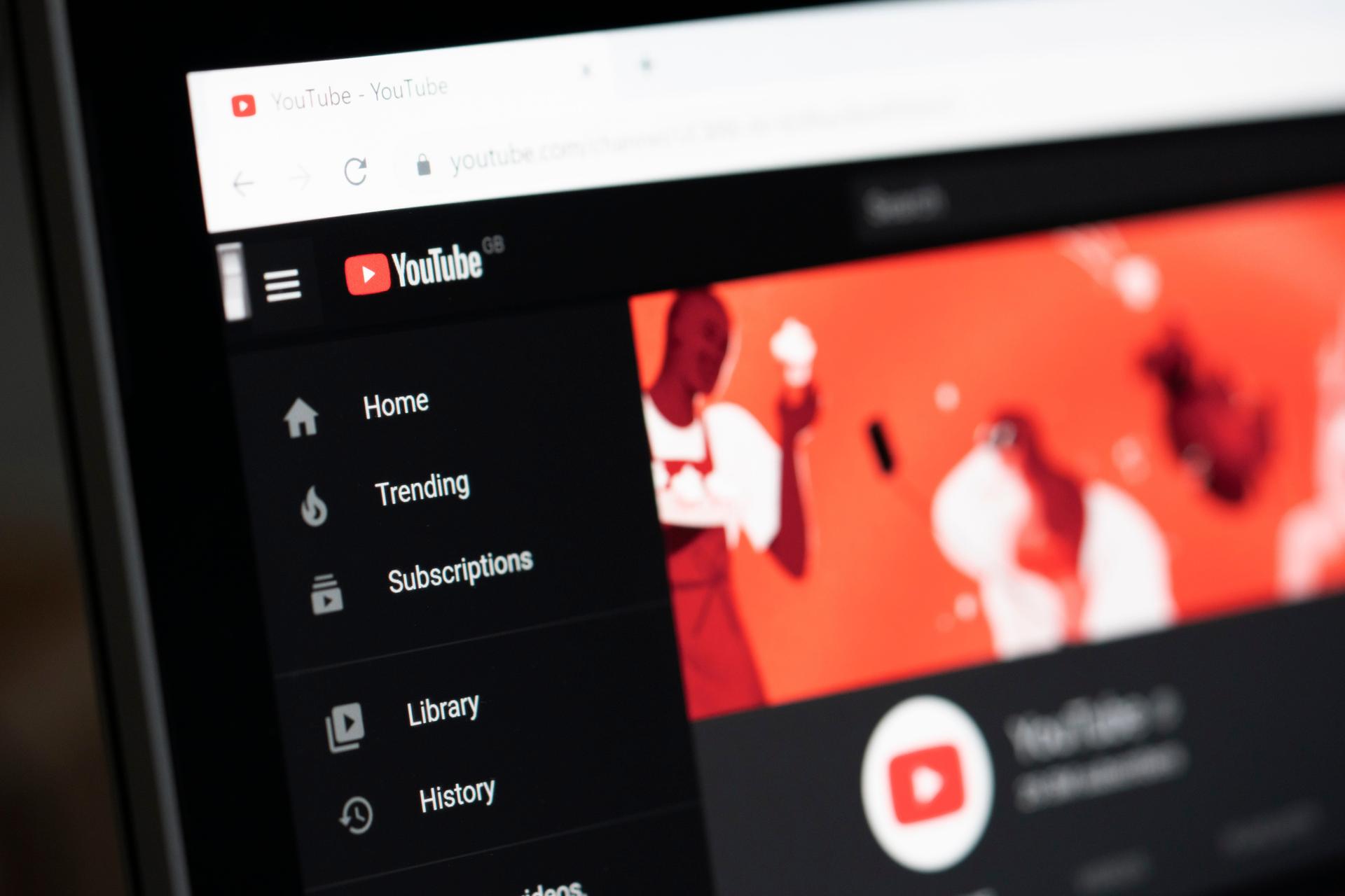 custom feeds youtube
