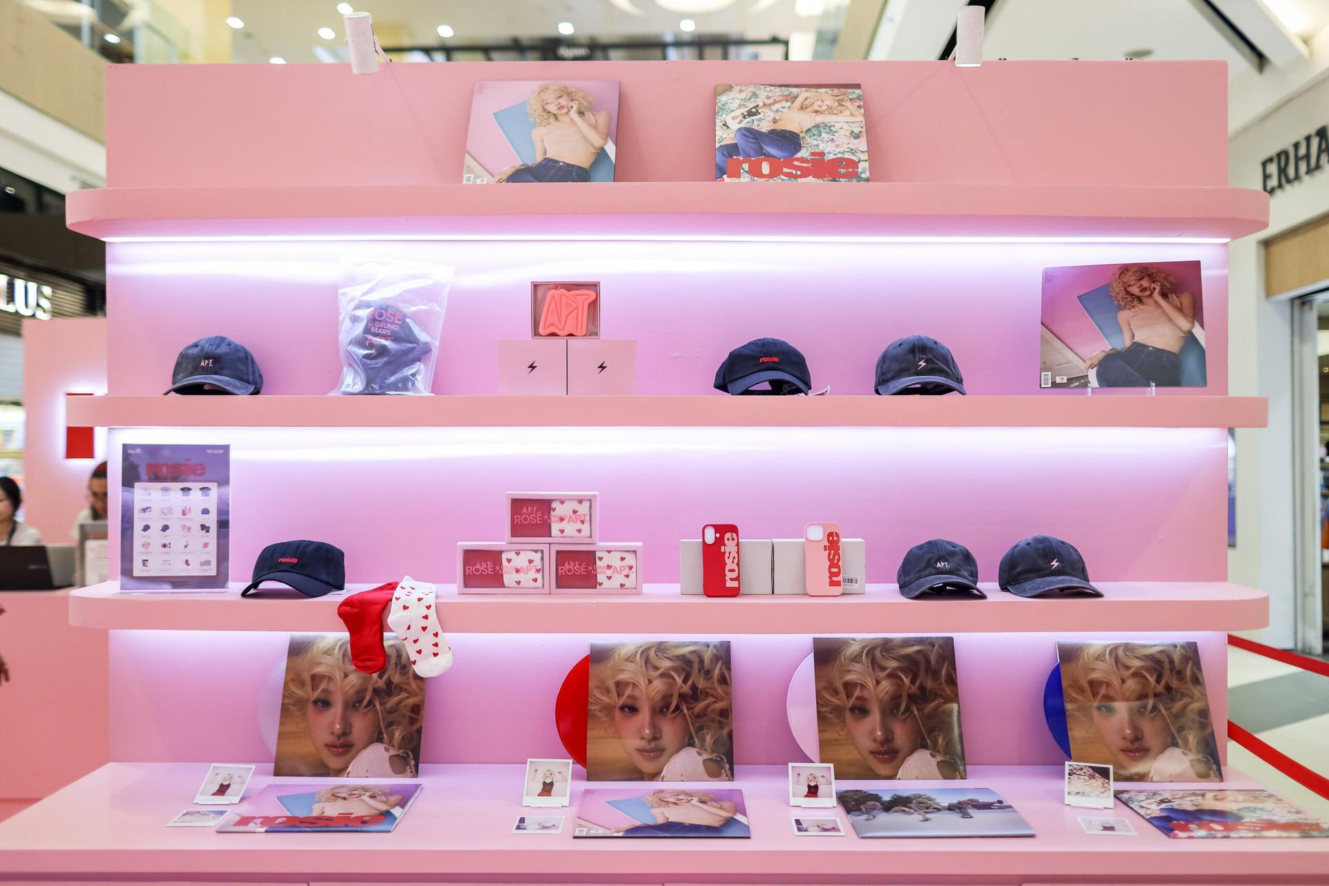 pop-up store Rosie