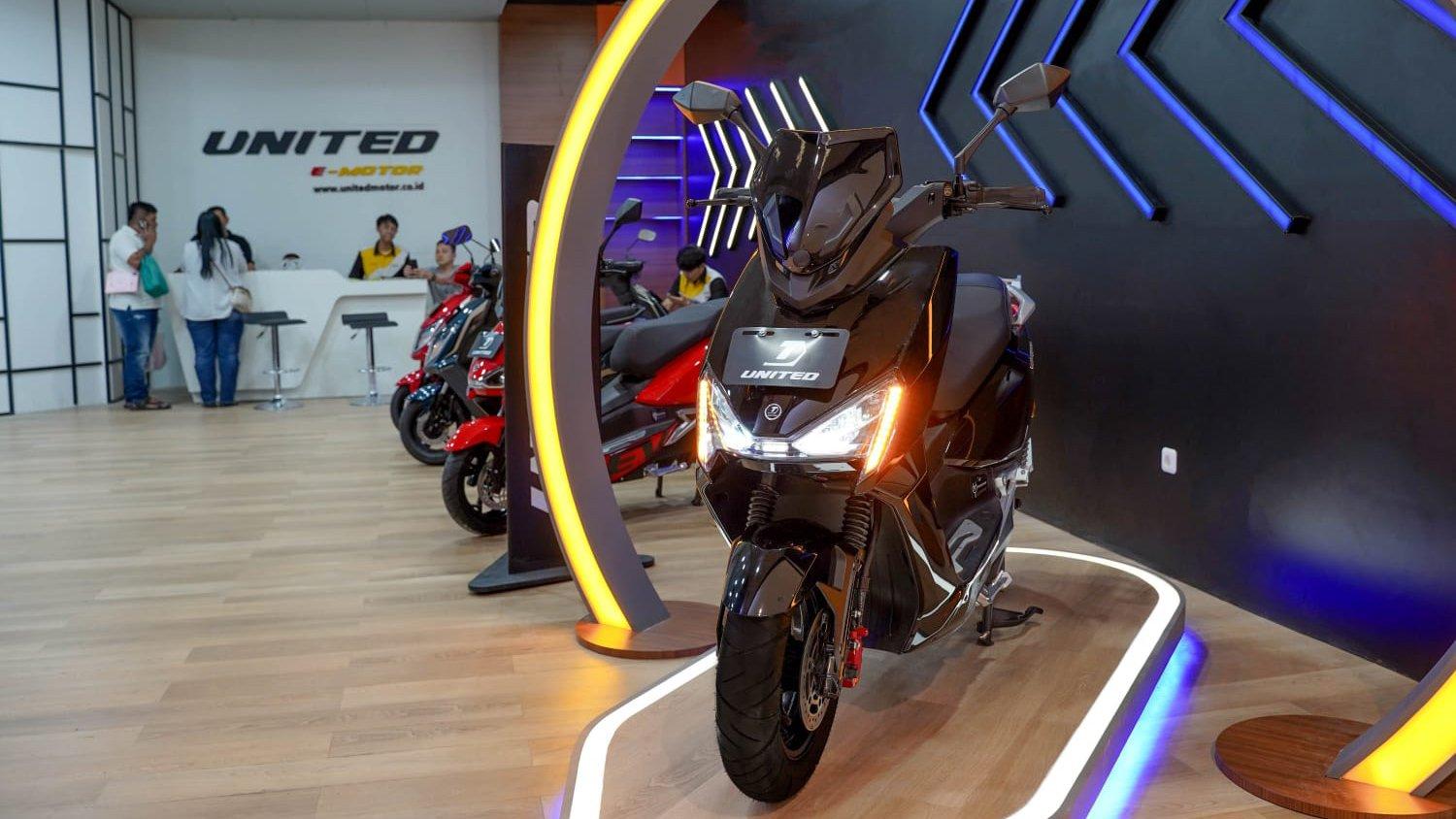 Outlet AEON Deltamas