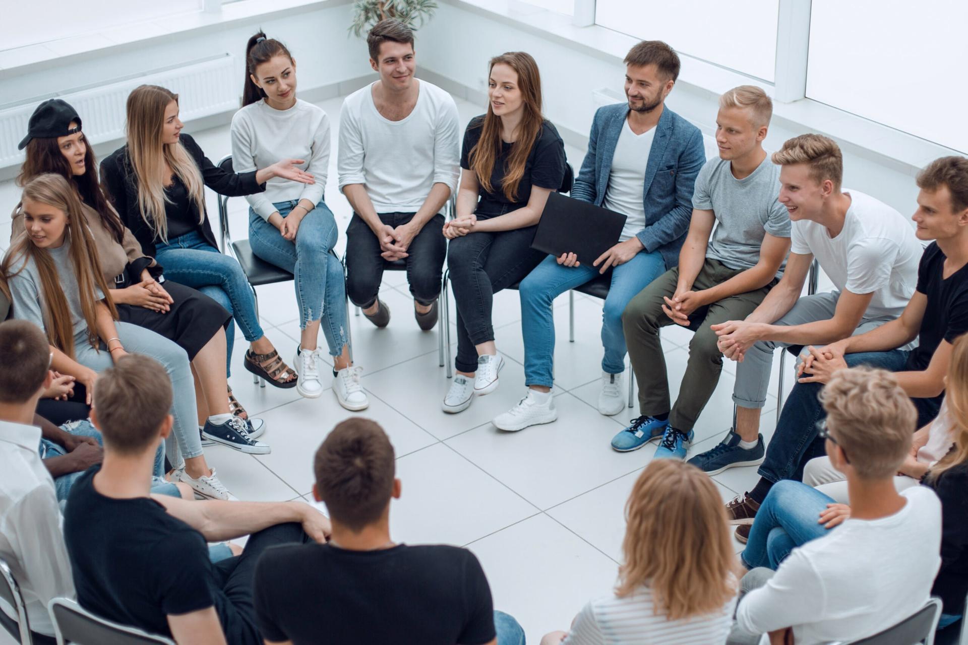 tips lakukan focus group discussion (FGD)