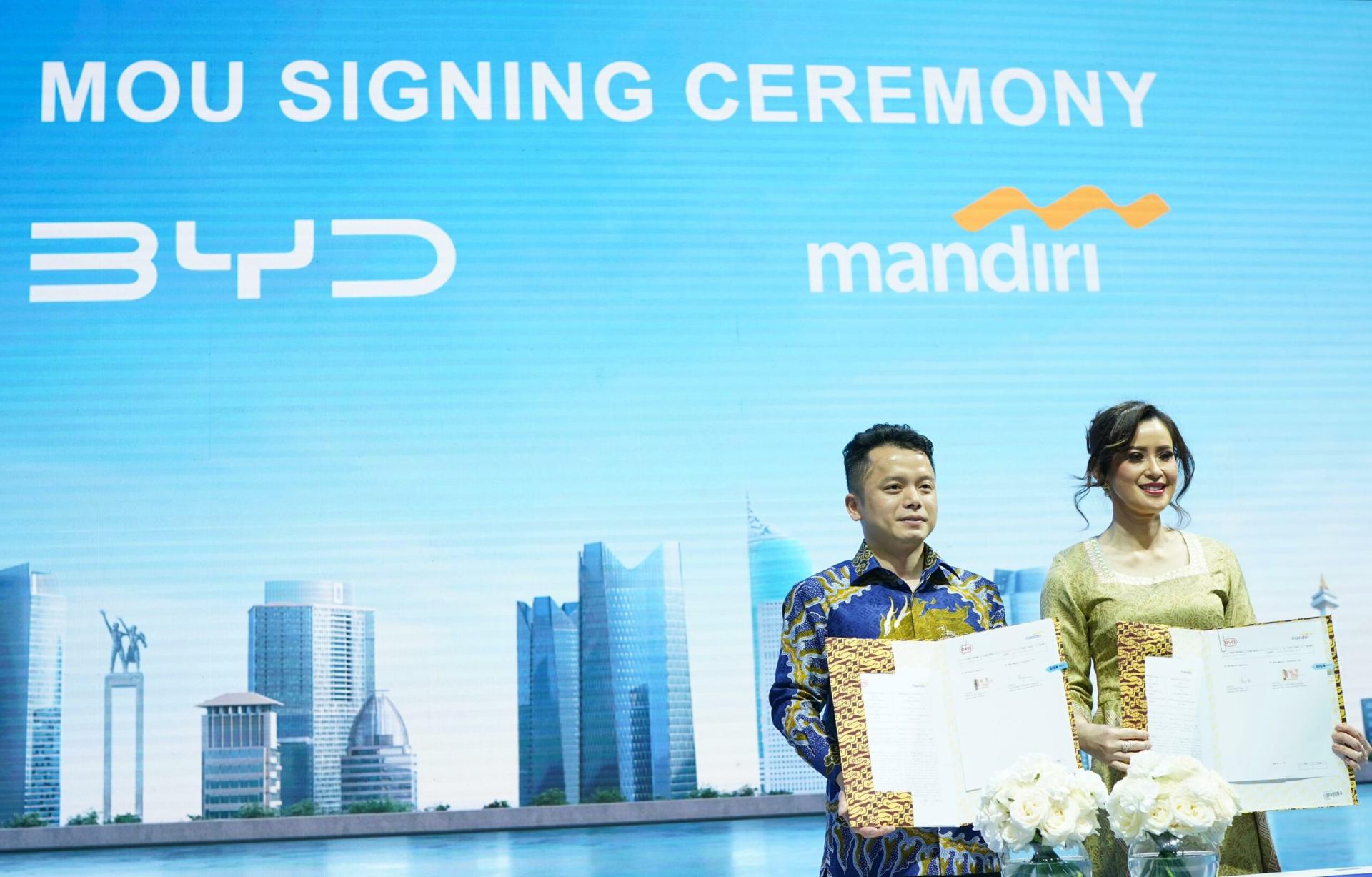 Bank Mandiri BYD
