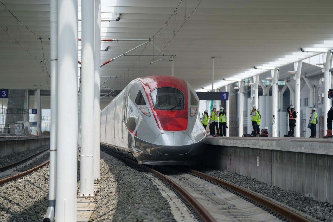 stasiun whoosh karawang