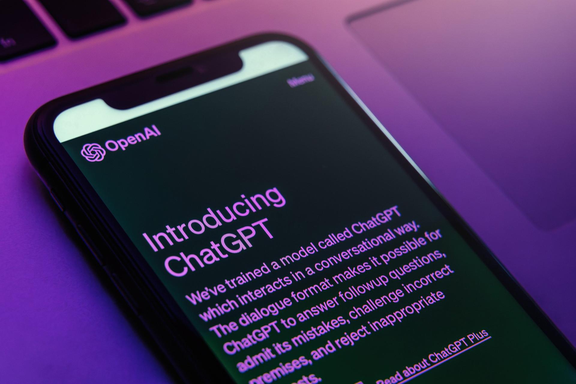 Penggunaan ChatGPT di Lingkungan Sekolah AS Meningkat Dua Kali Lipat dalam Setahun