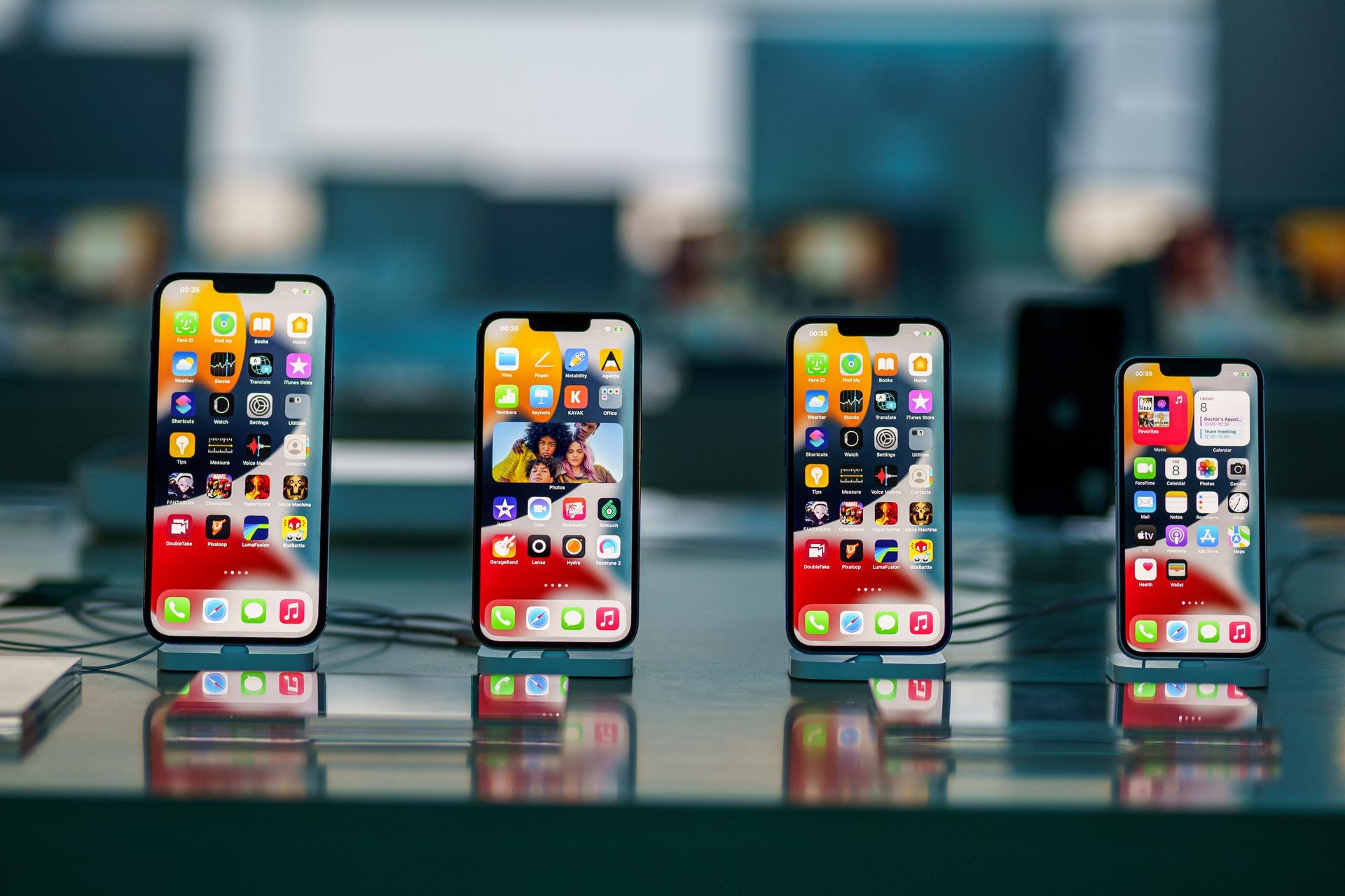 Pasar Smartphone Global Pulih pada 2024, Apple Tetap di Puncak