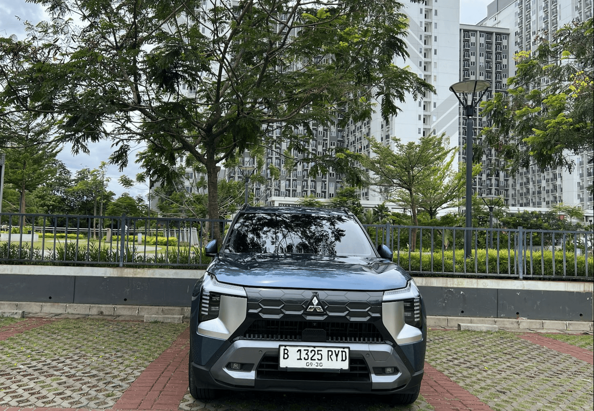 Mitsubishi Destinator