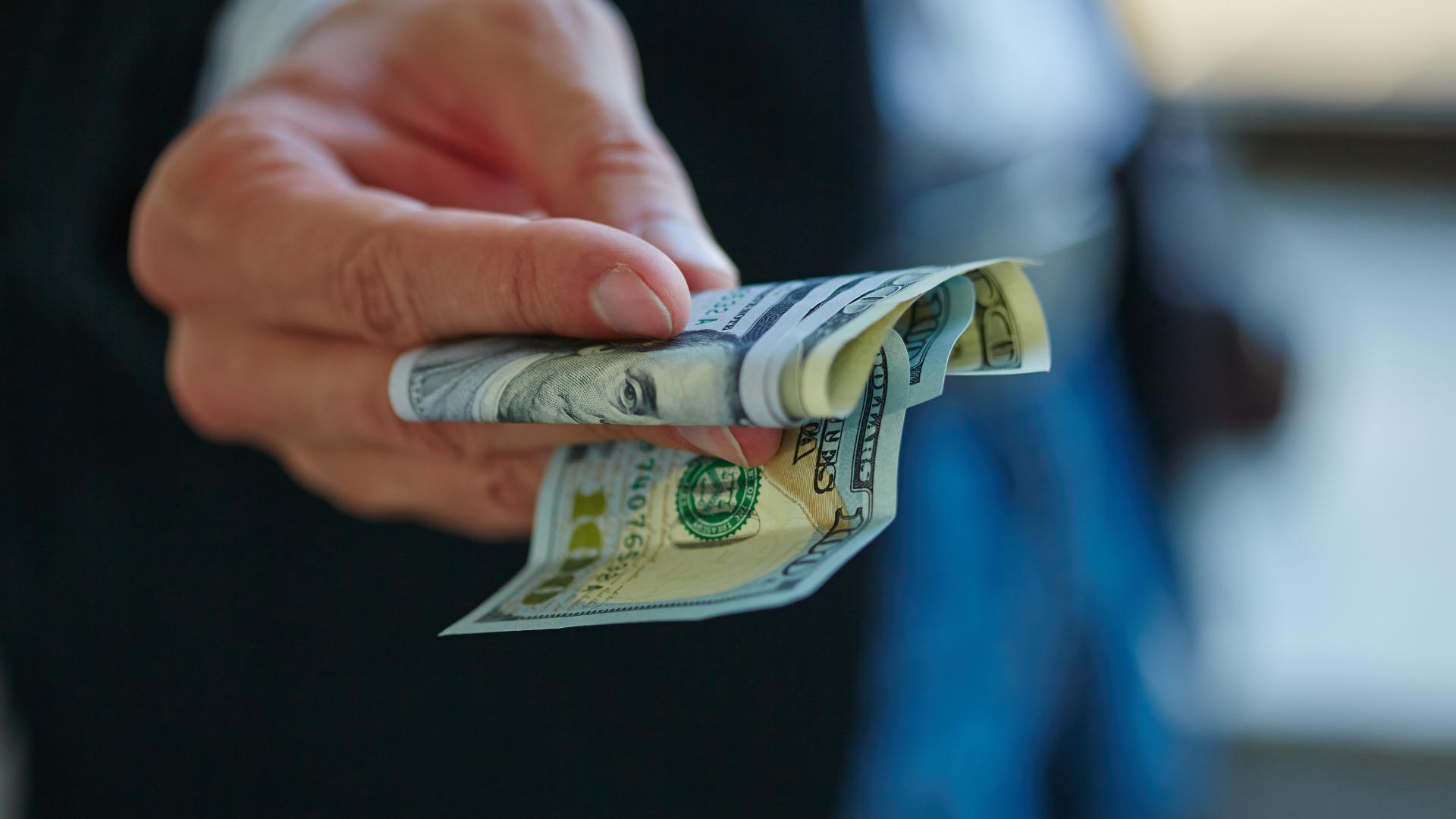 Initial Public Offering adalah