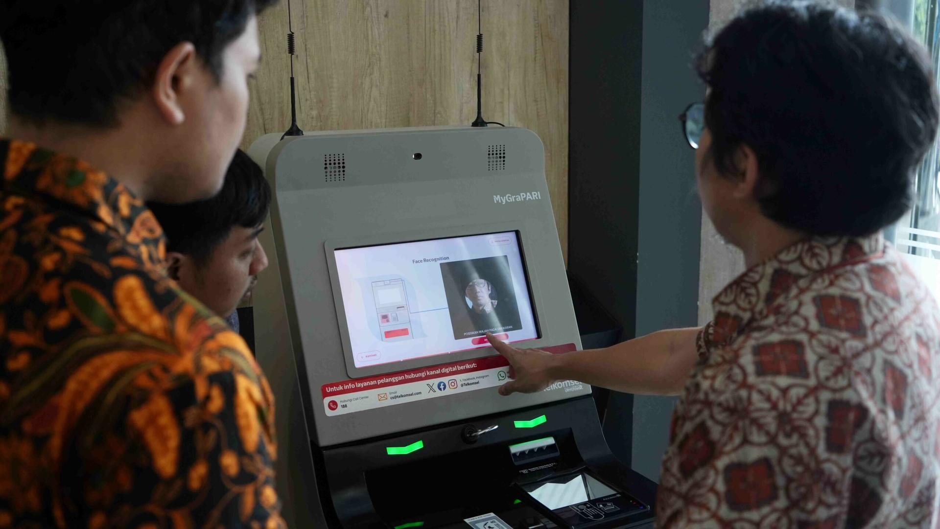 Telkomsel Mulai Terapkan Registrasi Biometrik Wajah untuk Nomor Seluler Baru