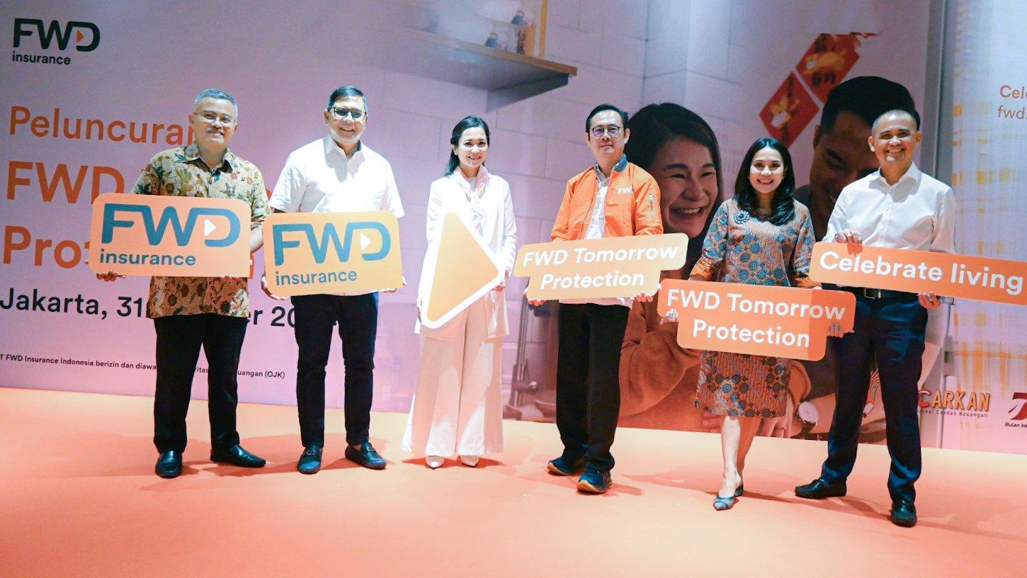 FWD Insurance Customer Month