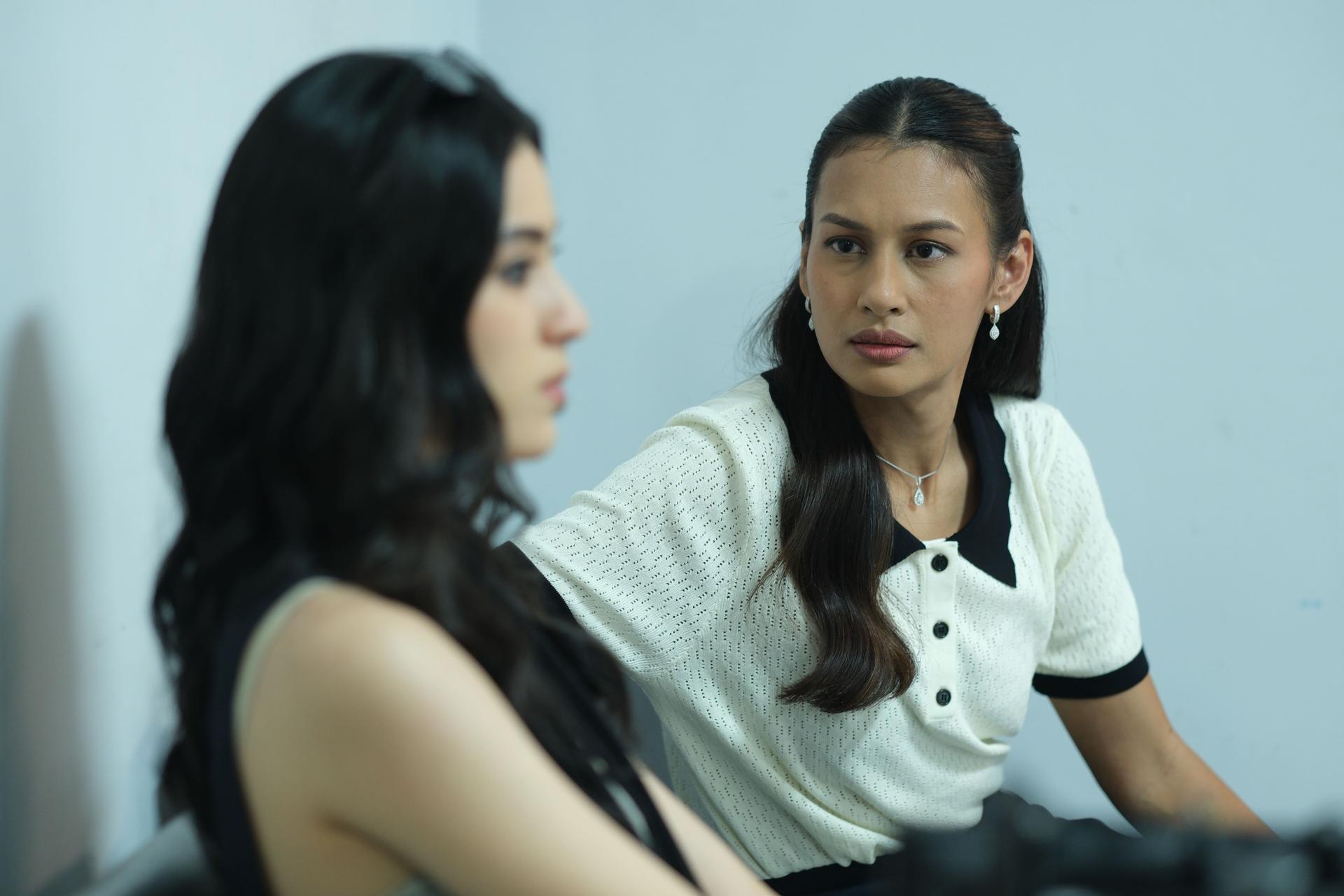 Dinda Kirana Ungkap Alasan Diana Menjatuhkan Kakaknya di Tante Sonya
