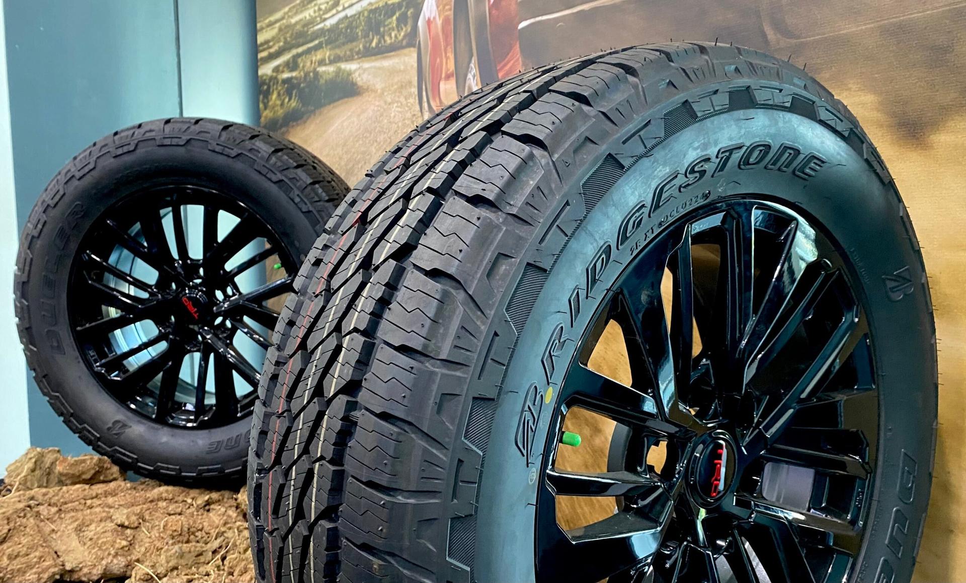 Bridgestone Dueler A/T002